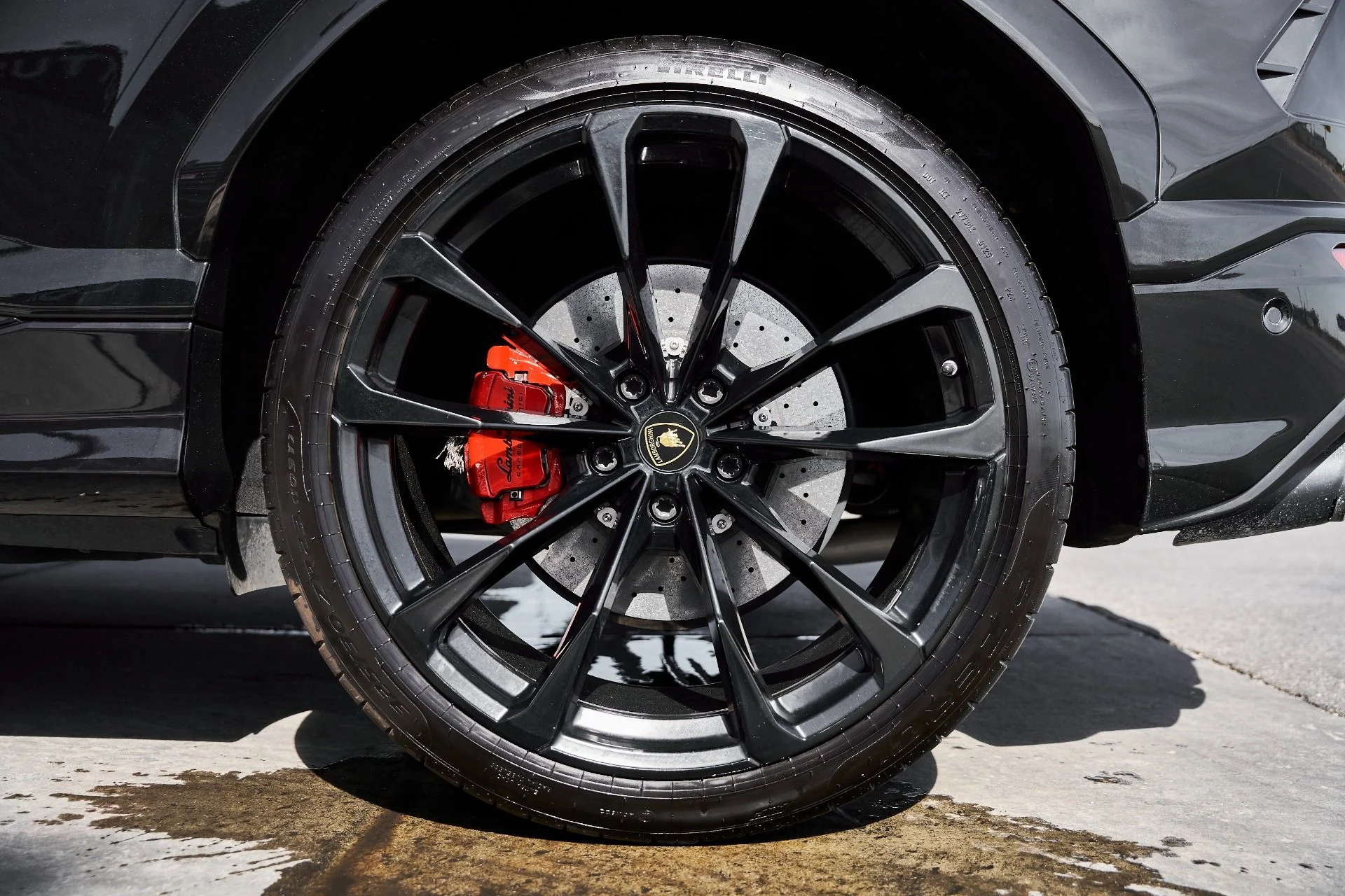 mph016_1825863191_Used_2021_Lamborghini_Urus_1771987843_4e48508a24