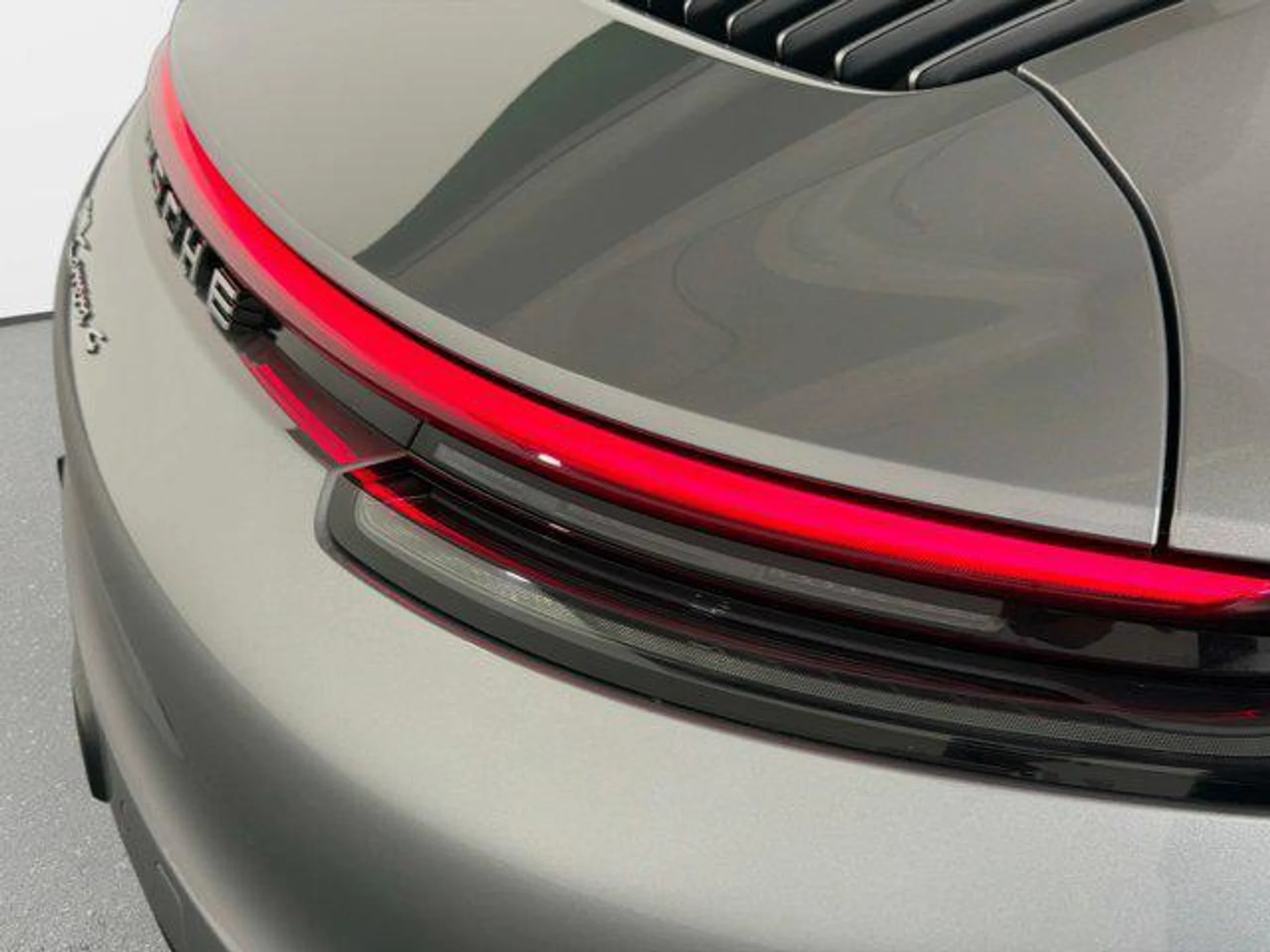 mph016_1831352963_5_Ag2_Tik_DHBM_Hww_Np_S3_K_Pj_Uf_ZA_4g_e6760decb5