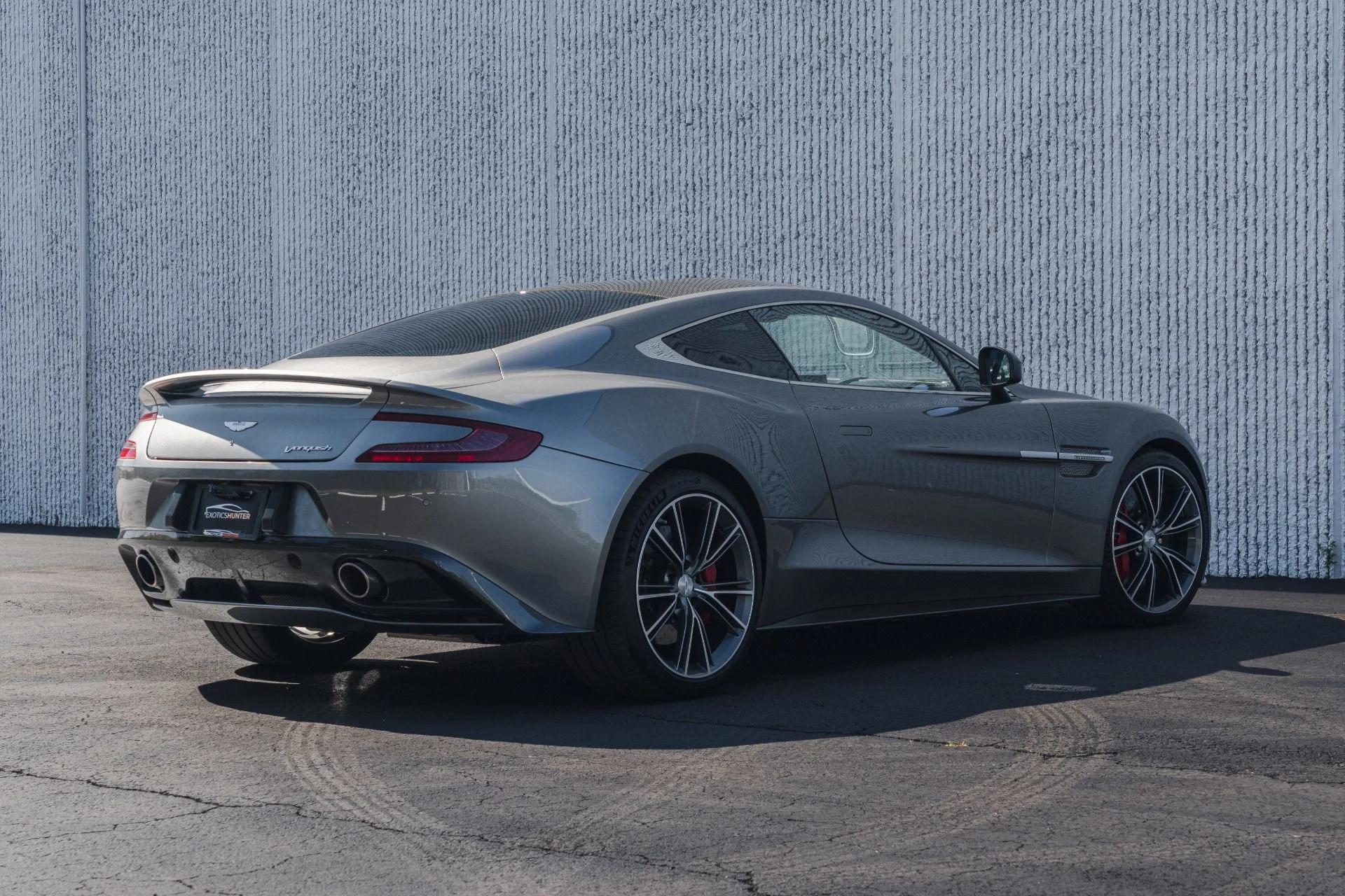 mph016_1846686822_Used_2014_Aston_Martin_Vanquish_w_Quilted_Stitching_Carbon_Interior_Carbon_Exterior_1757455355_3599edae2f