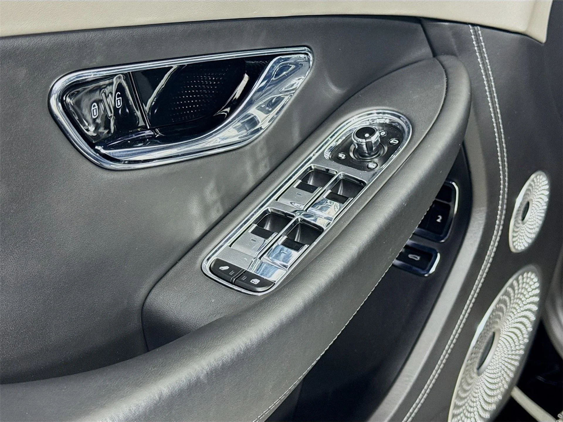 mph016_1860231342_0cfbbdac82e3a97154dc8c59bbcaa811x_a76e8a6b1b