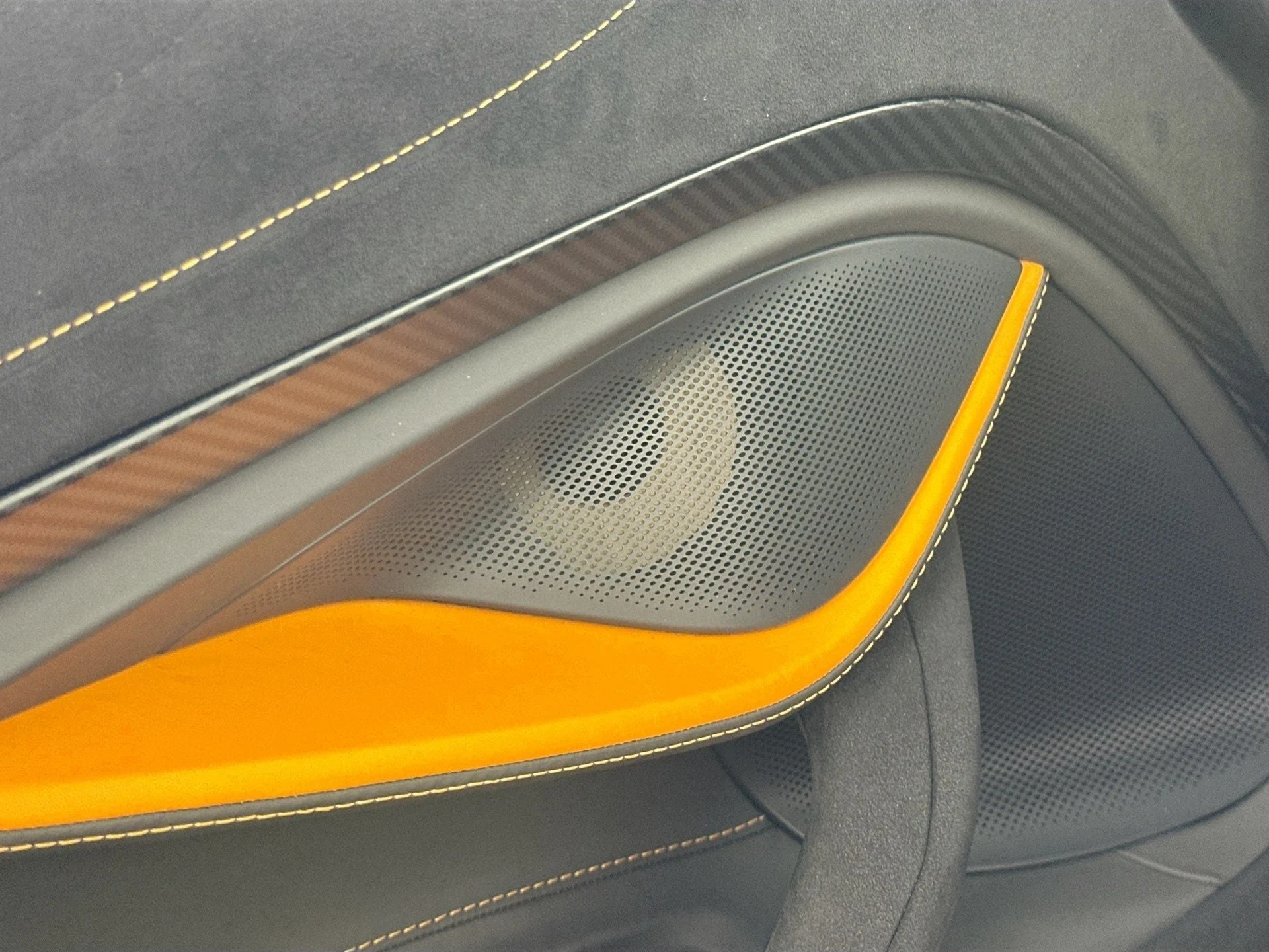 mph016_186382463_17_a11bed0776