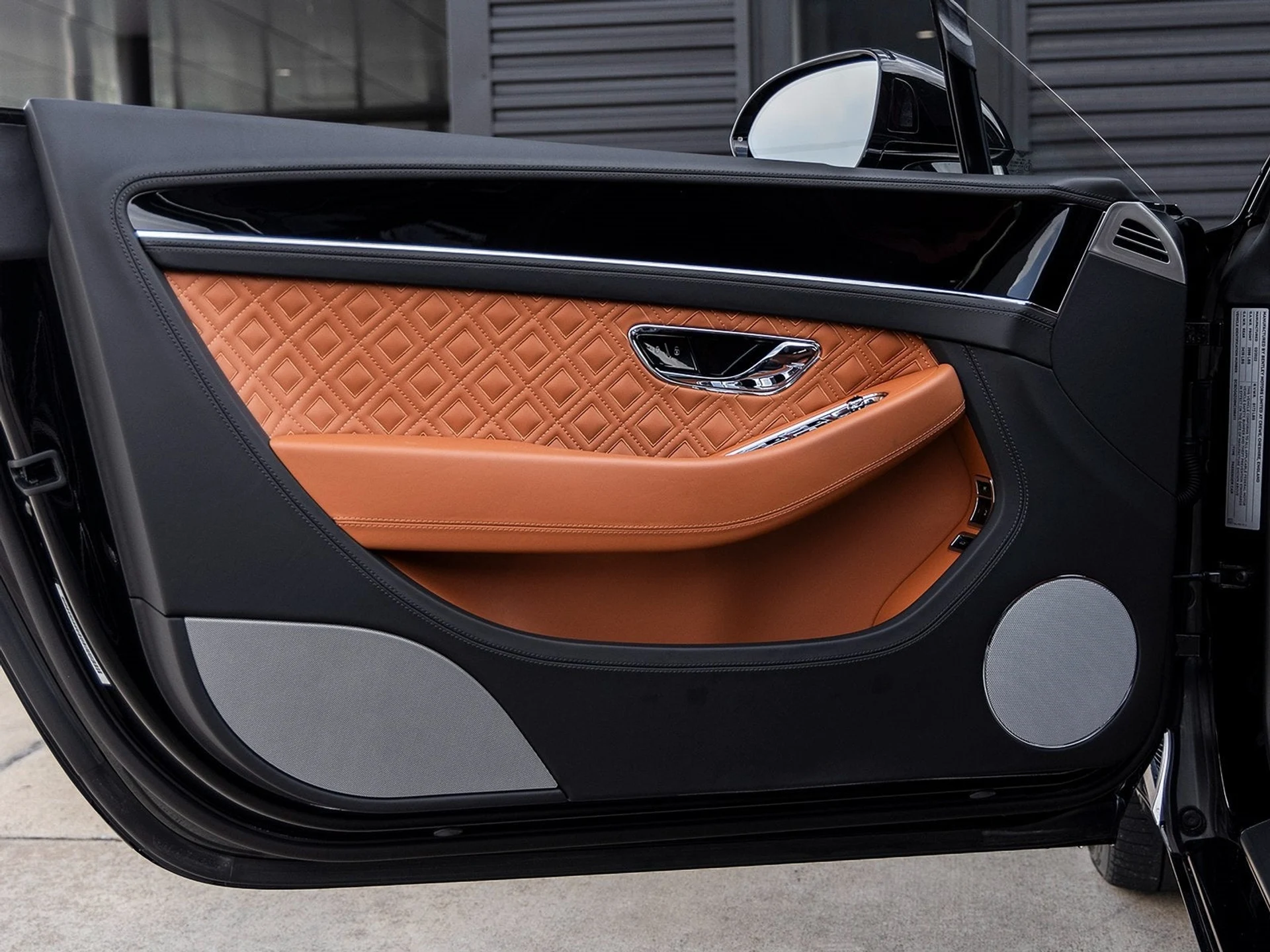 mph016_1868577749_17_7e89811bdd