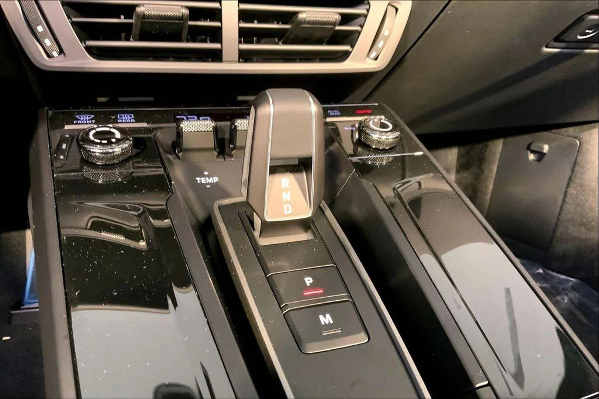 mph016_1869109870_w_La_Vvgiosszr_Vu_B_Il_Mltxce_ZY_9_U_8227964d01