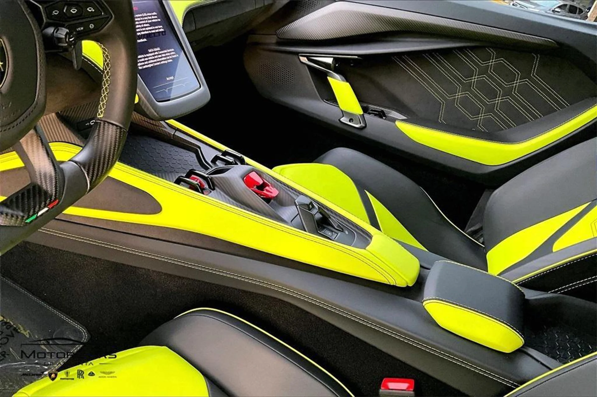 mph016_1873094595_5j8s_PAJ_4_a_T_Add9r7c_Q_Bfj_Wrpx_M_b78155637e