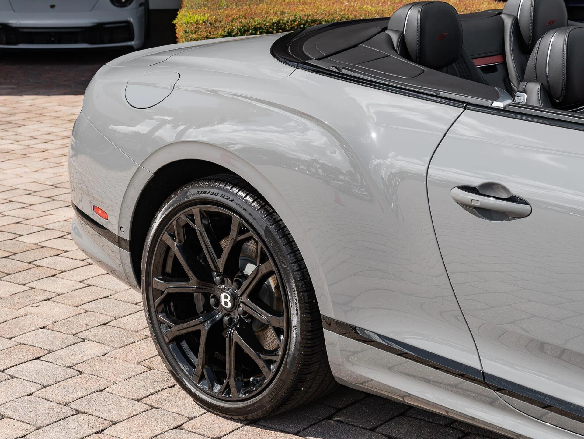 mph016_1877036406_Used_2023_Bentley_Continental_GTC_S_V8_1793214120_f73e5b5bc8