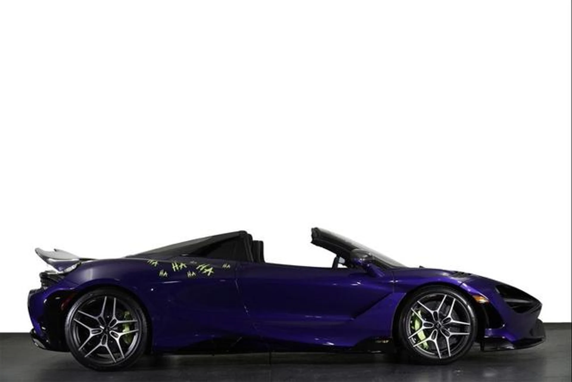 mph016_1878378575_h_Q5_Js_GE_3_Ajm9q_PJ_Oeyg_A9w6l_MQ_9e13db095b