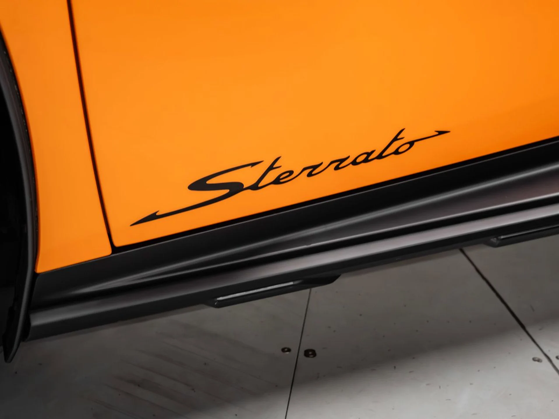 mph016_1889338080_lamborghini_huracan_2023_5c921940ac