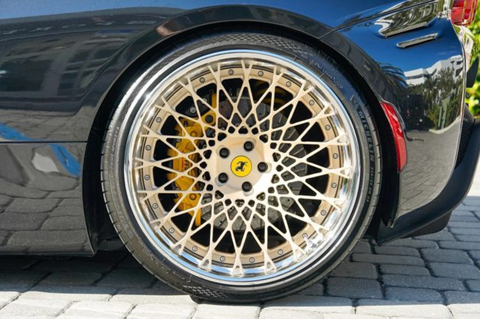 mph016_189029771_22998025_17_c77b8f530f