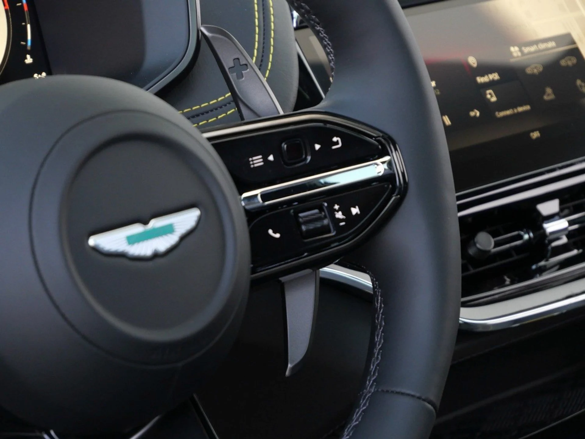 mph016_1890886542_e31e7ba0620f612afe26d2fd7293fc1ax_298eb2dee5