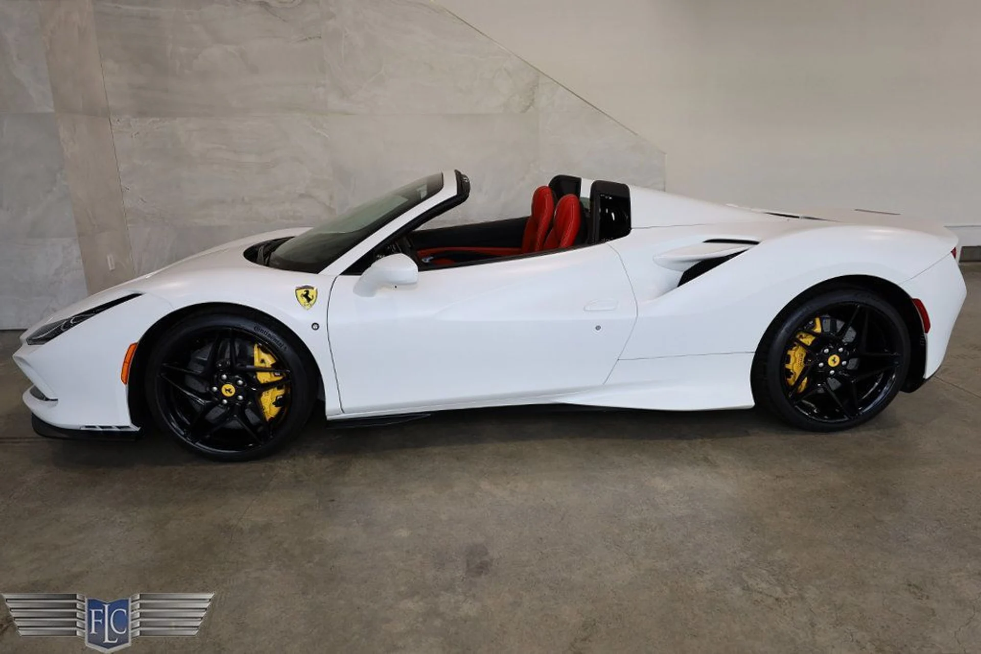 mph016_1892101875_used_2023_ferrari_f8_spider_convertible_9689_22910555_17_1024_cad9b354b3