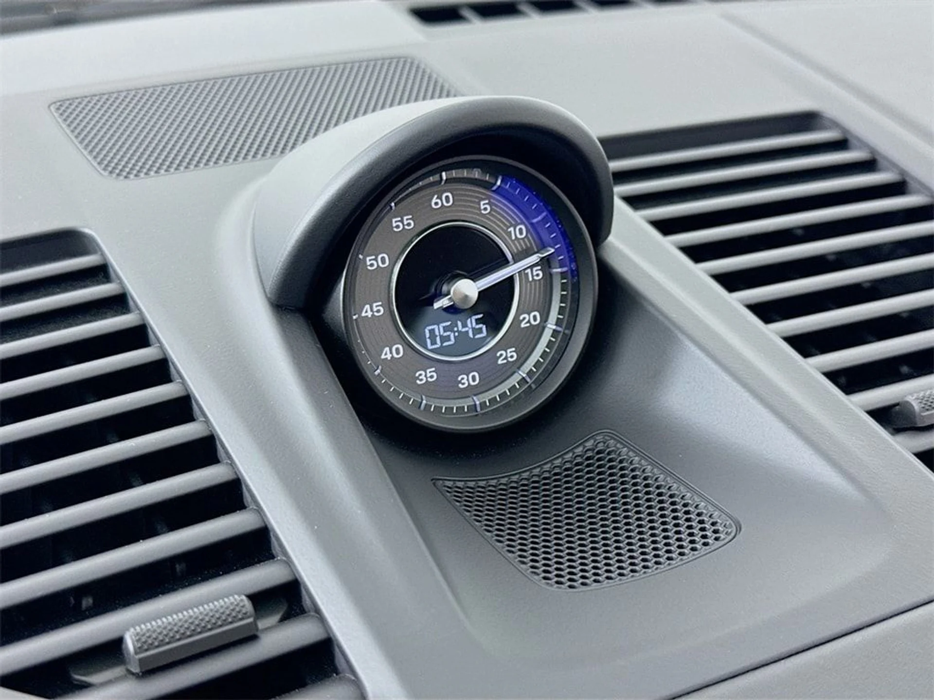 mph016_1892721391_7f2df453950be8f34a01cac634a4a125x_3204079539