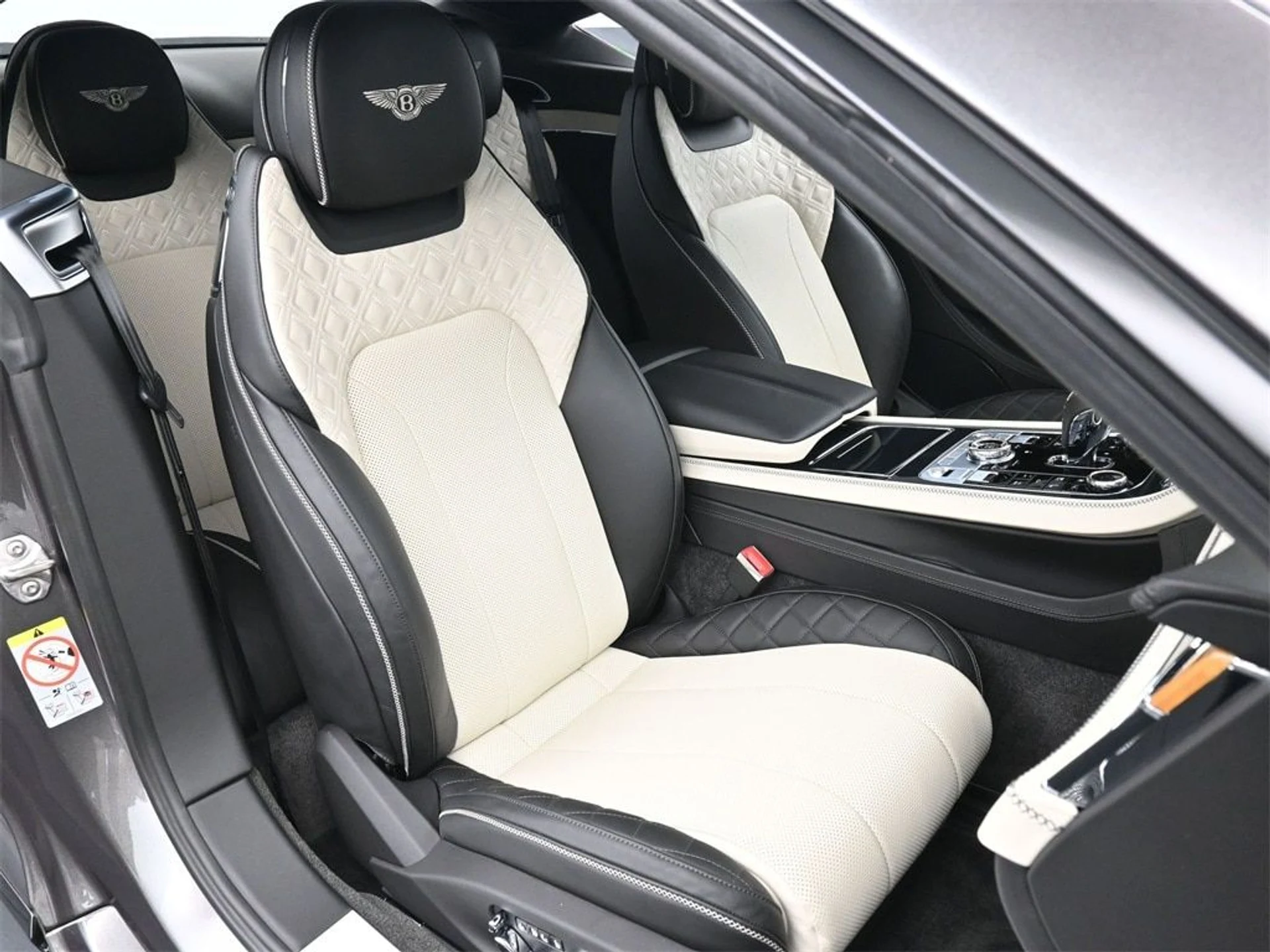 mph016_1902576130_c44c06f39aa3f24bbbafc7121bfaccd2x_59e03eaaa6