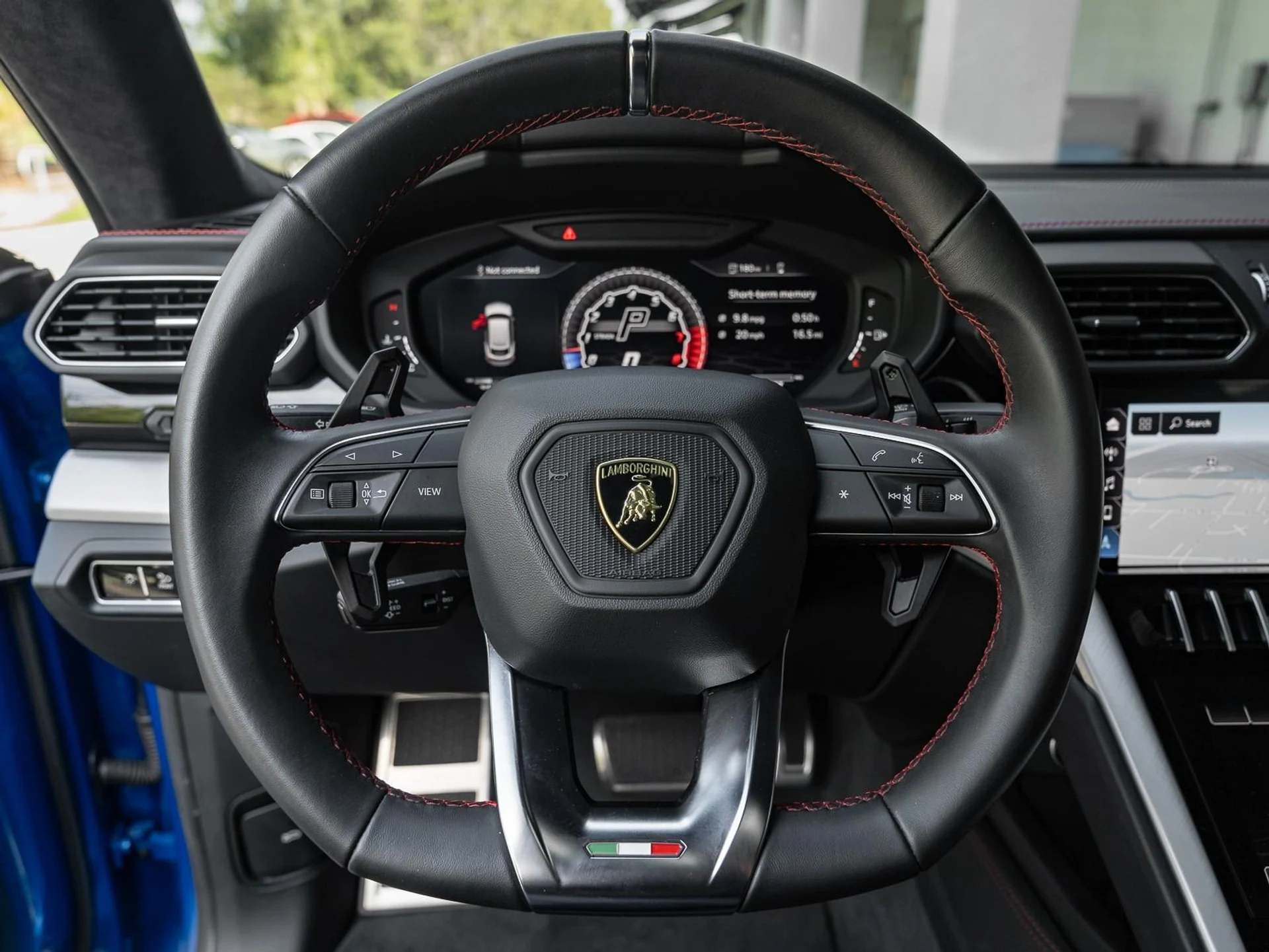 mph016_1903287862_Used_2020_Lamborghini_Urus_1753203936_7f6d191976