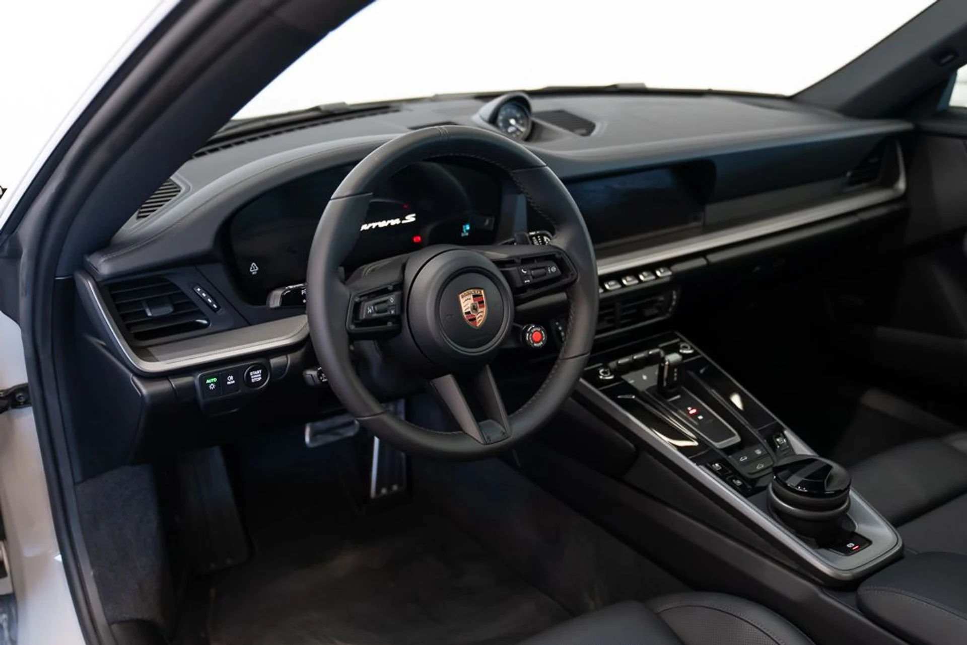 mph016_1907166123_porsche_911_2026_jpg_v_1773863537_4622fa2be2