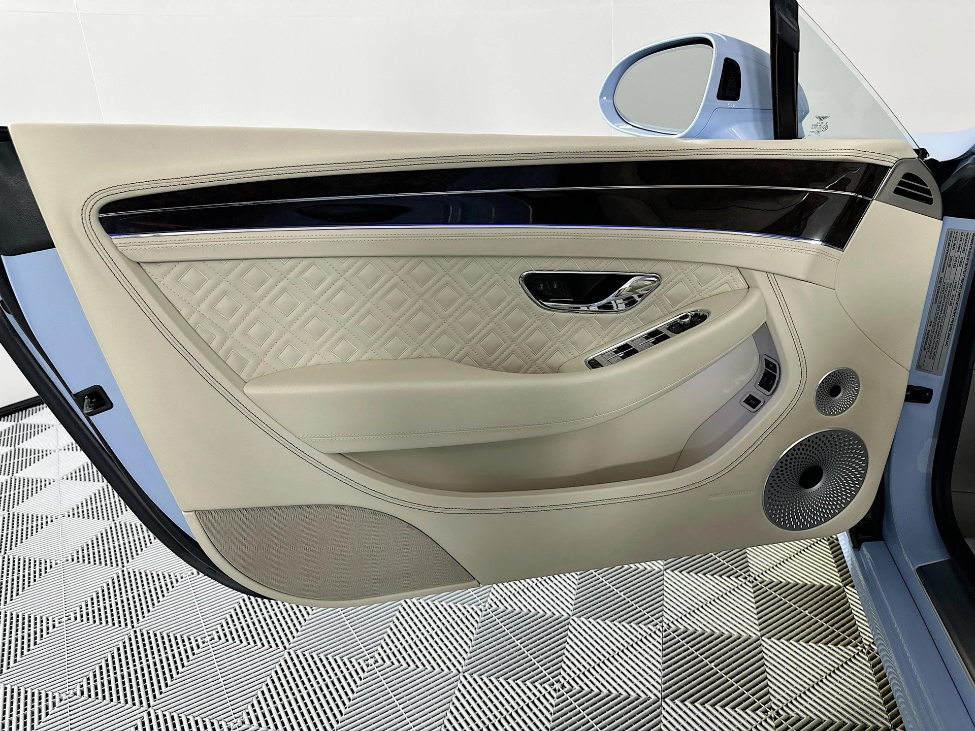 mph016_1913078540_17_a58a9d2610