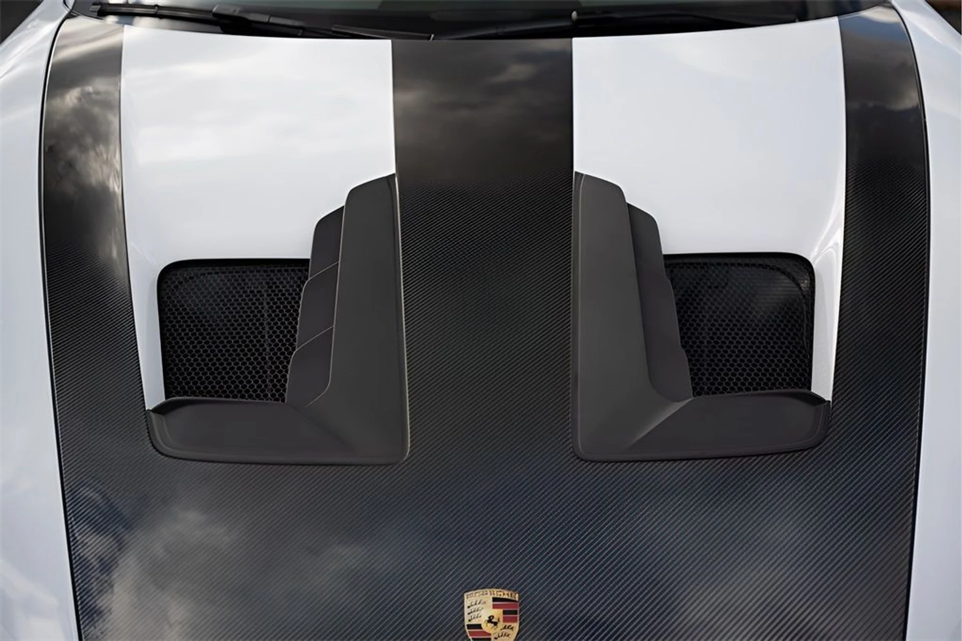 mph016_1914467833_image_18_5f28944b9a