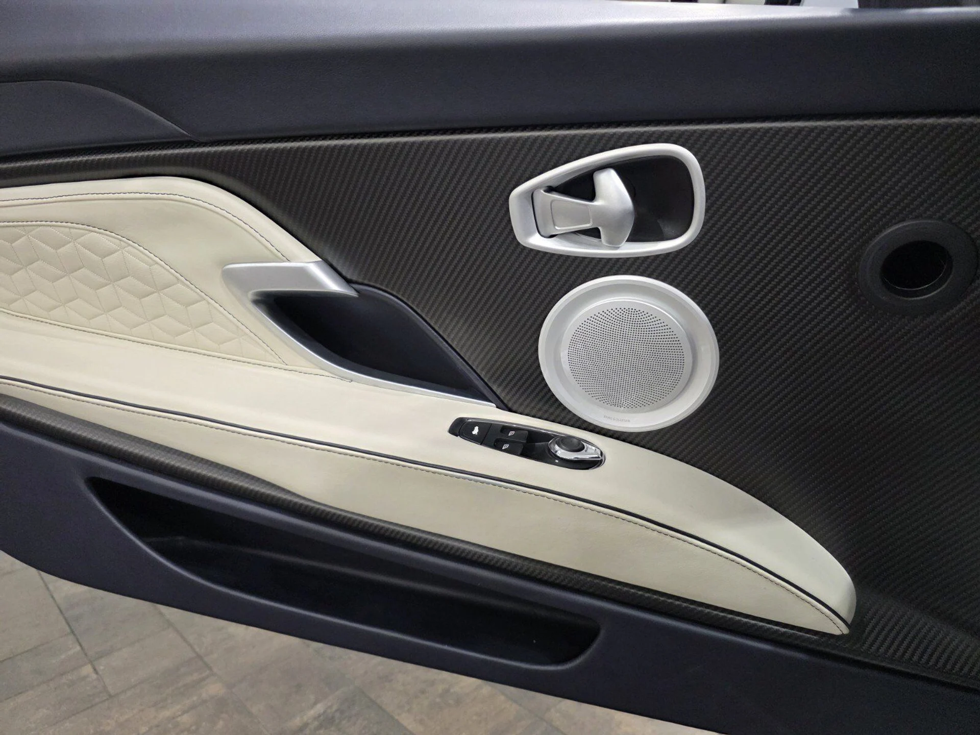 mph016_1920369360_d949f942225a79e06b6bc38e9d4b2d76_de87347e34