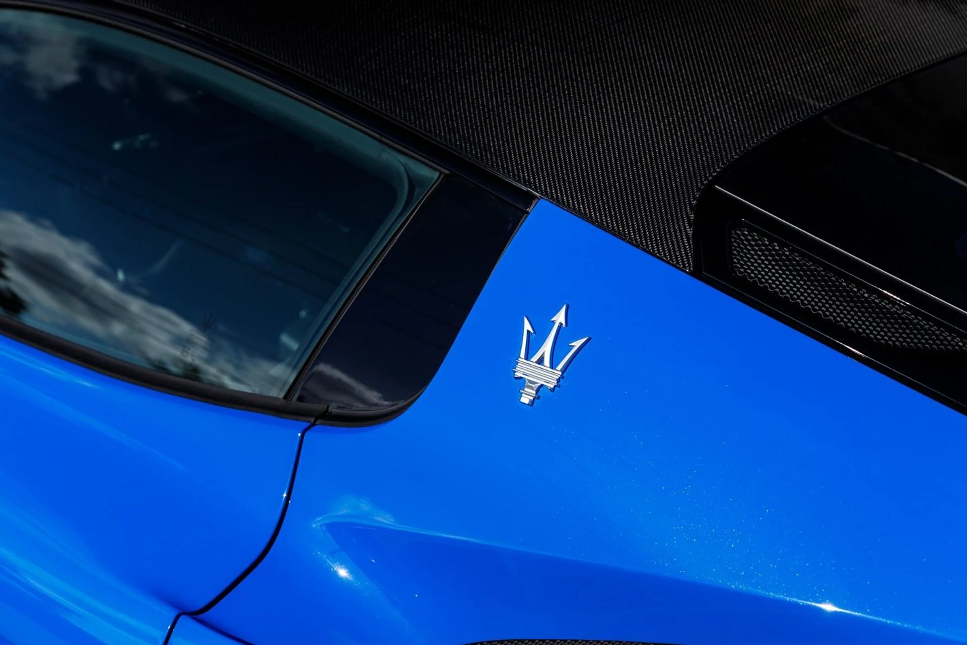 mph016_192437985_641_p17_l_230e2cc88d