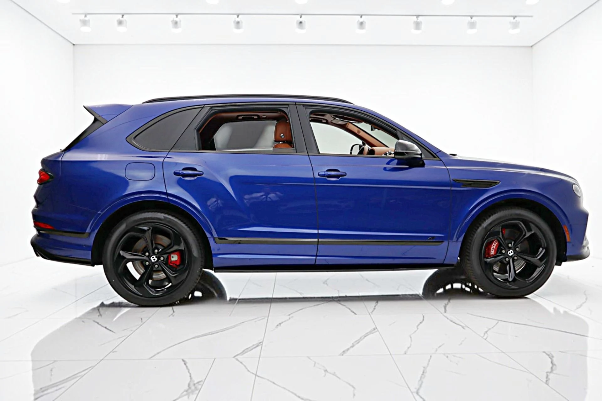 mph016_1925986171_Used_2022_Bentley_Bentayga_S_V8_12b43d88a4