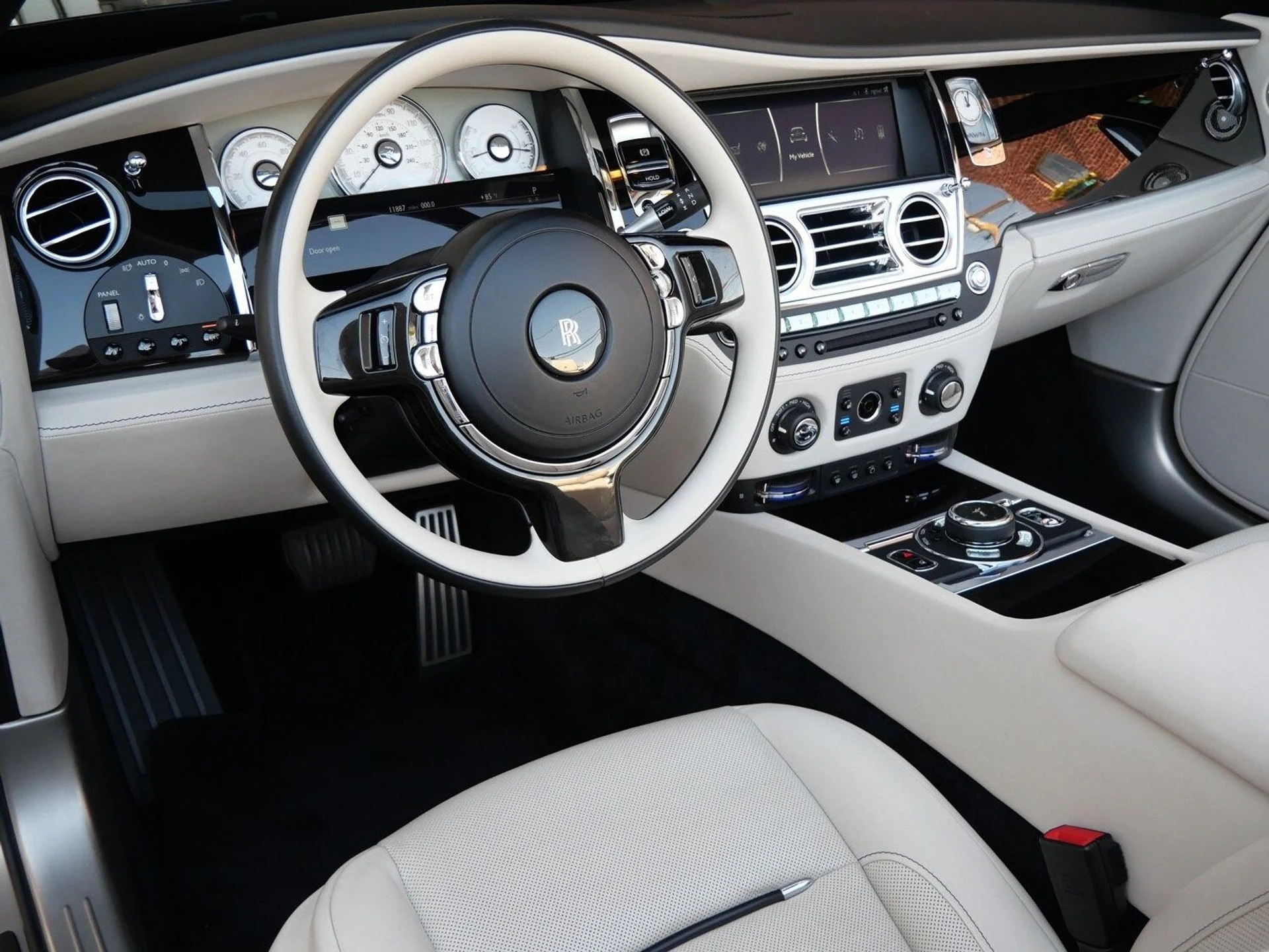 mph016_1931973015_e754778bffe79a4ab78e21a814ab25b0x_b4f1c569b1