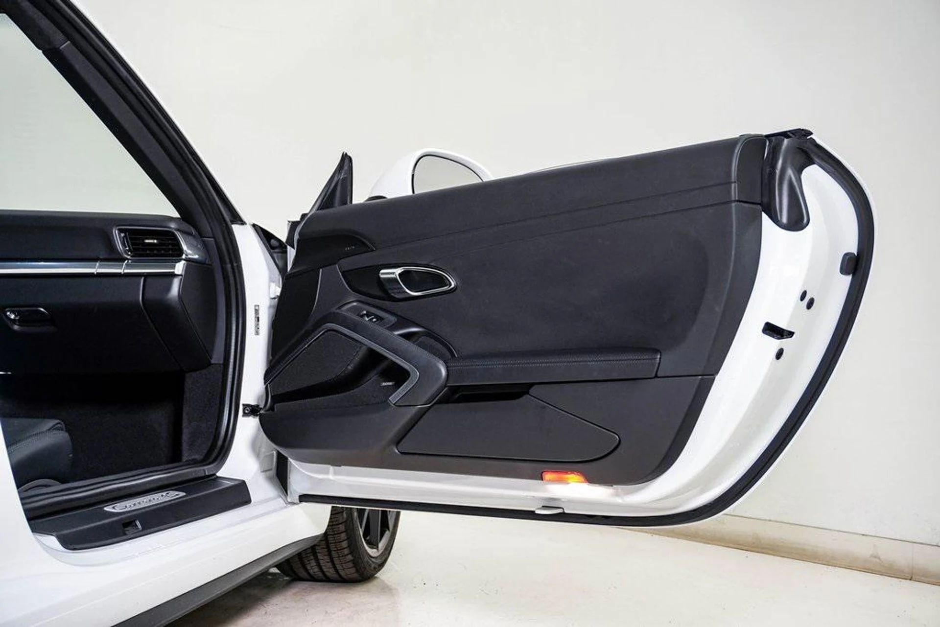 mph016_1932472576_im_Mh_IQN_4h_Js_Rs12vv3_Um_J9_Ty_UN_4_b803a5f58d