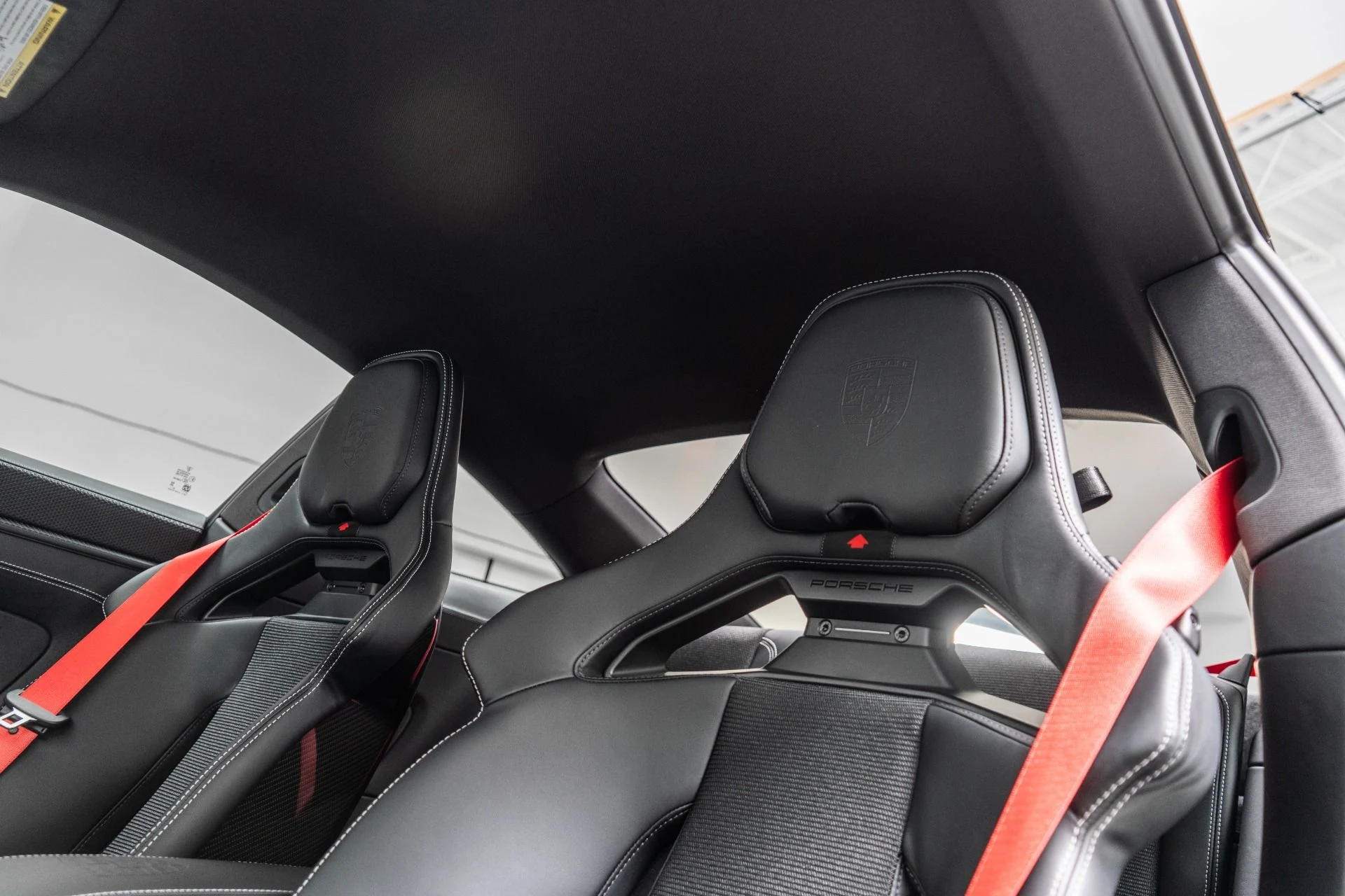 mph016_1937295521_Used_2026_Porsche_911_GT_3_Touring_6_Speed_Manual_Carbon_Fiber_Bucket_Seats_1791826700_125f54fac6