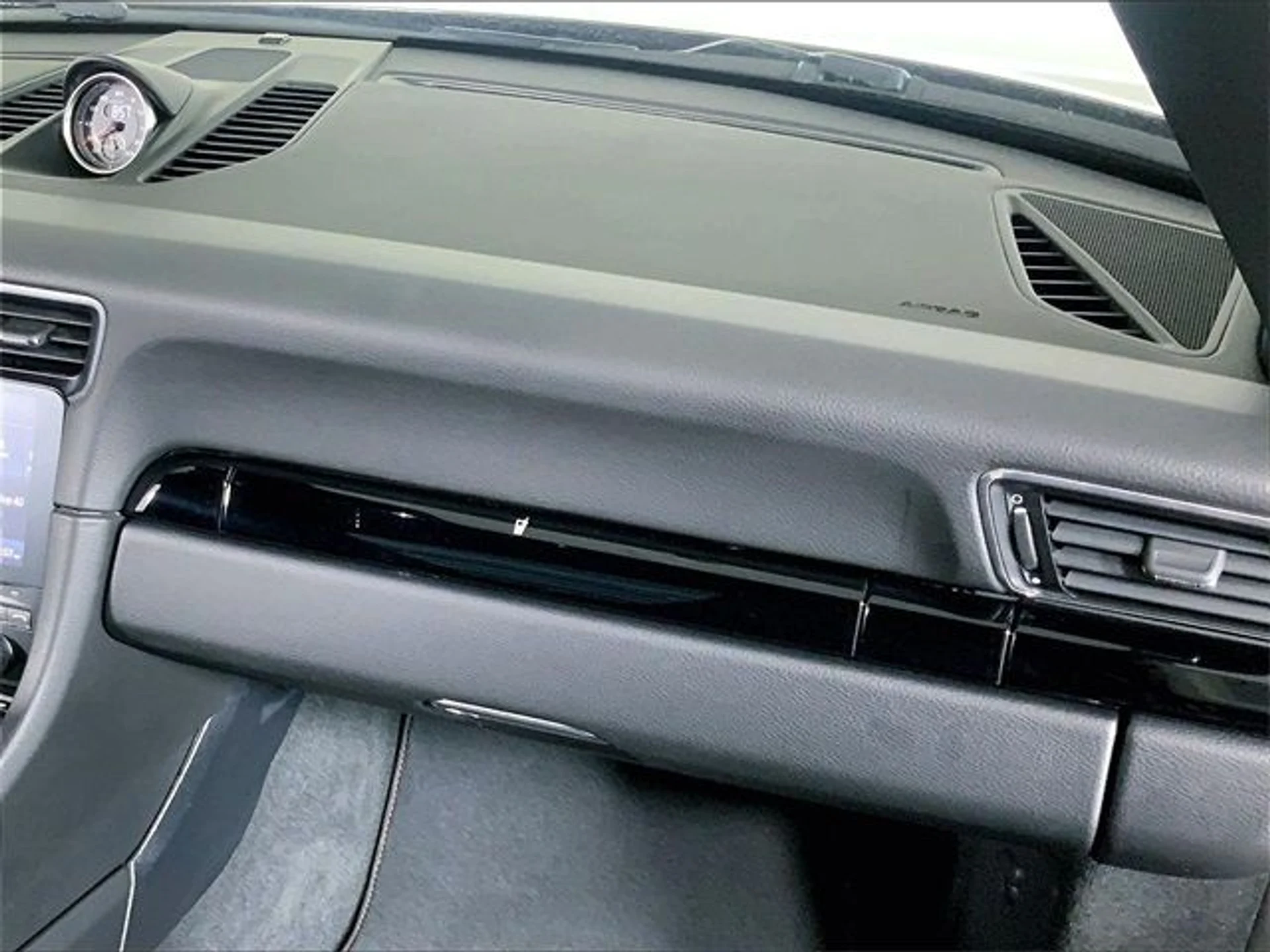 mph016_1947203225_c3b3cb6bfac749873d2147df02a6ecb3_d1ac789aec