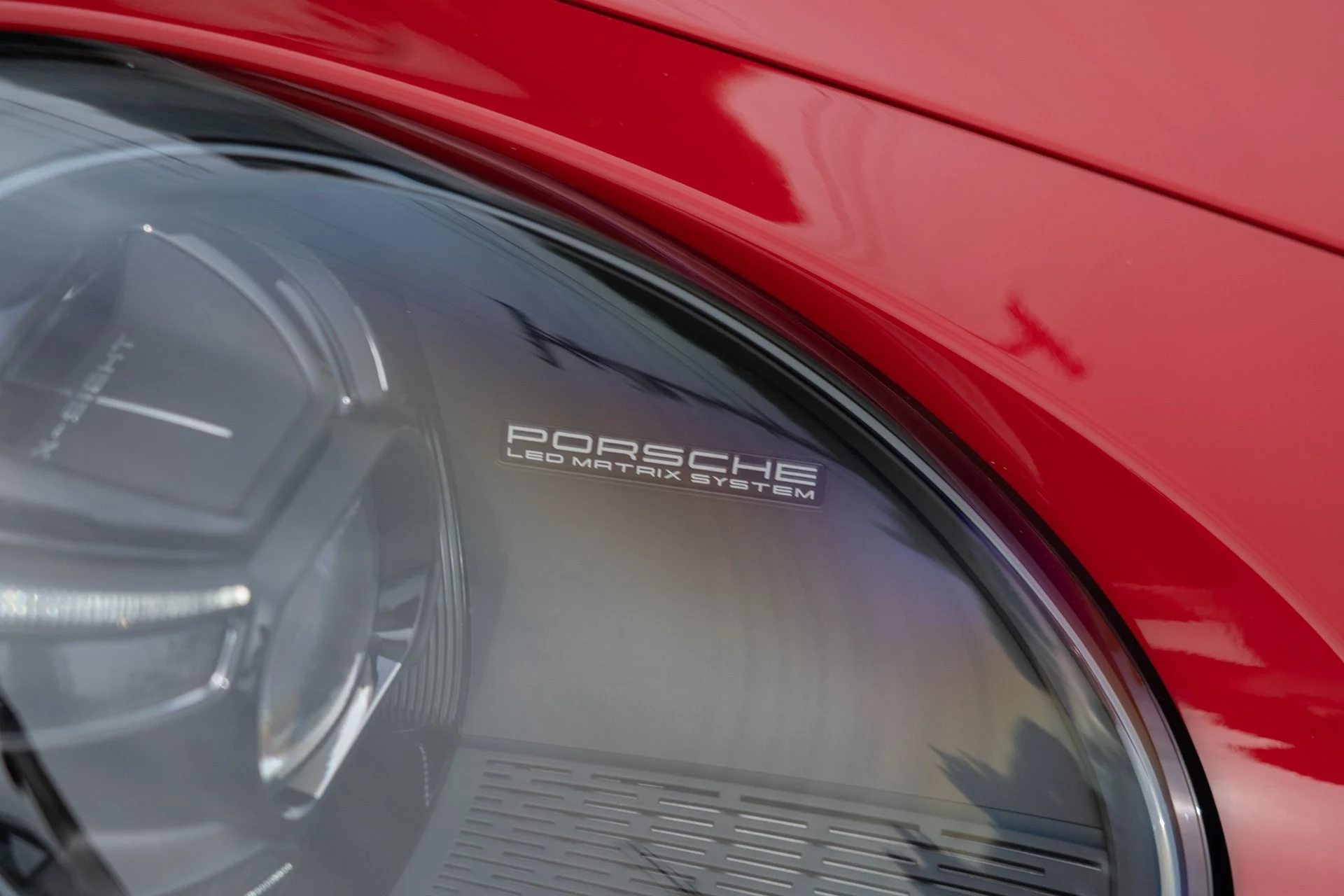 mph016_1949147367_Used_2024_Porsche_911_Carrera_GTS_1756425318_0280172fa0