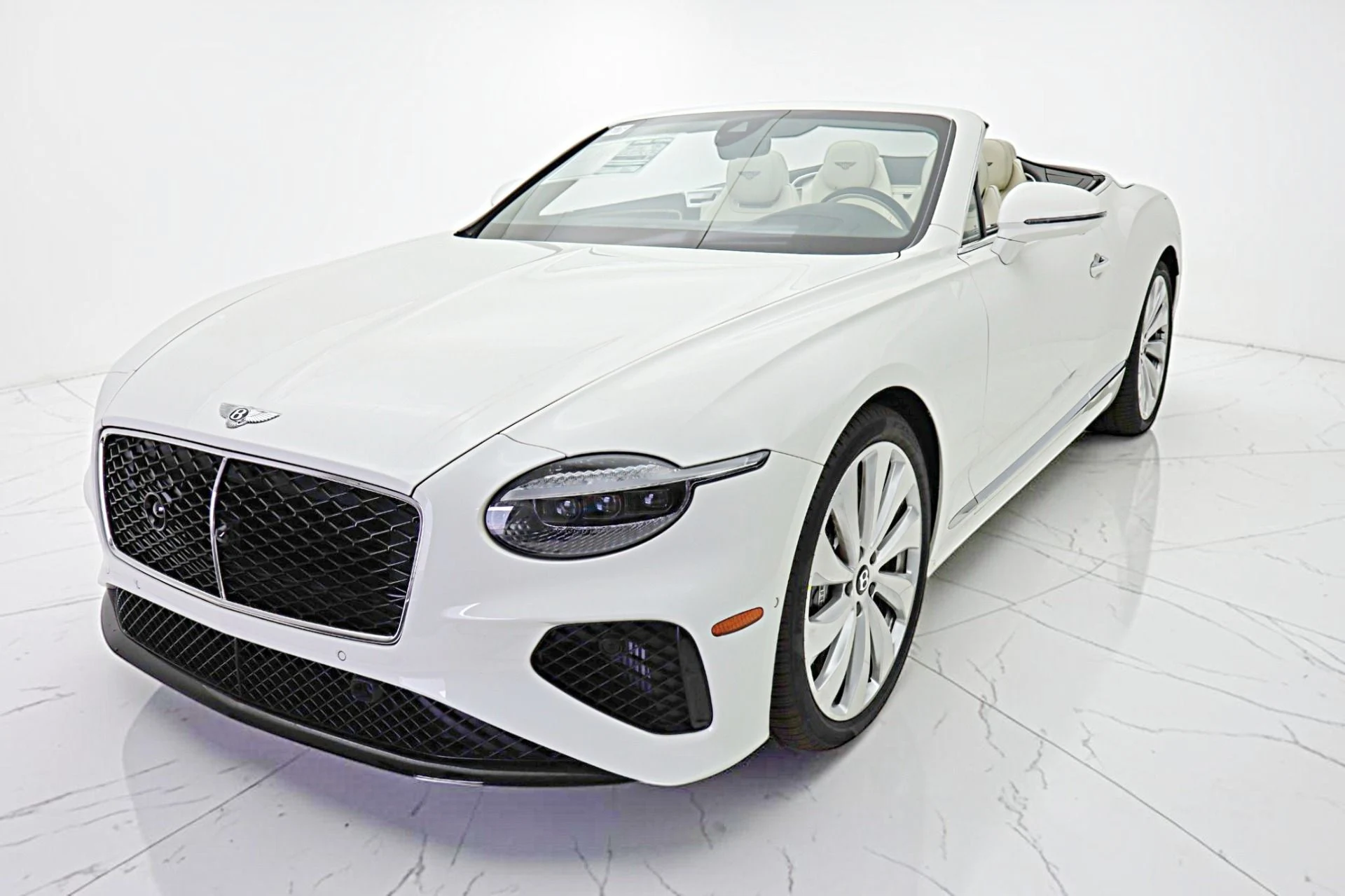 mph016_1952847155_New_2026_Bentley_Continental_GTC_6d4a3bd6bd