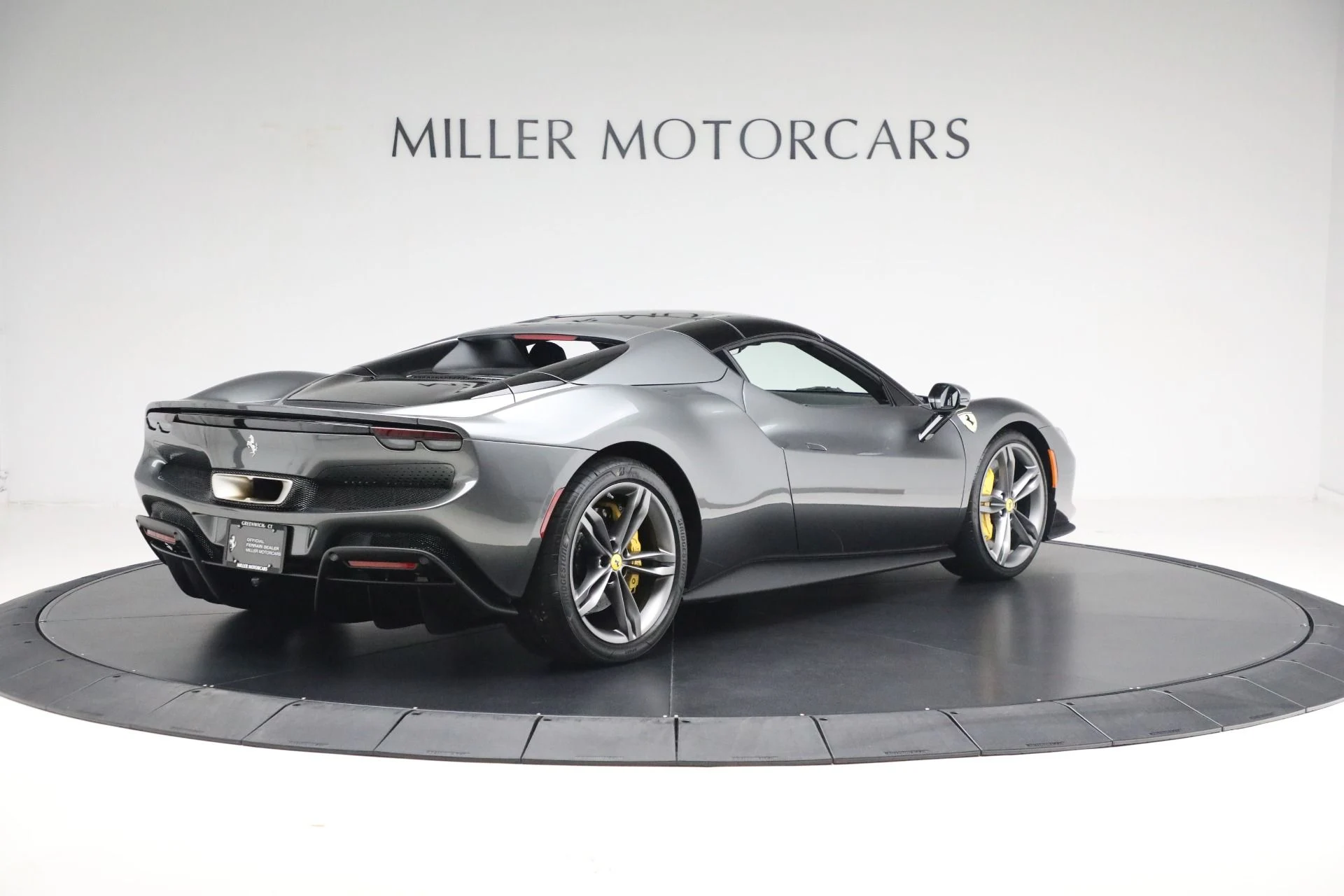 mph016_195838256_Used_2024_Ferrari_296_GTS_abe8703479