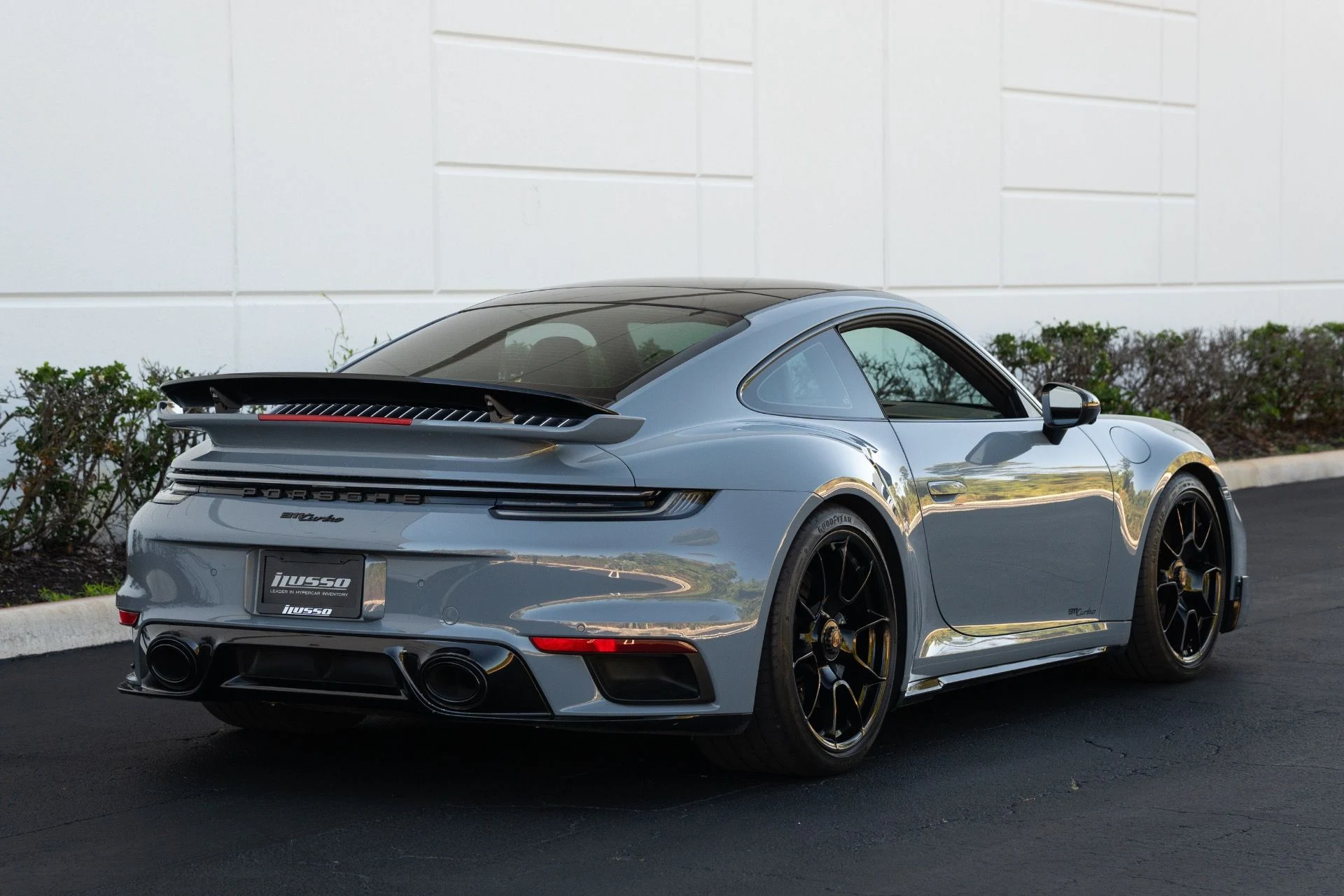 mph016_1964811803_Used_2023_Porsche_911_Turbo_1772073632_38ded9f610