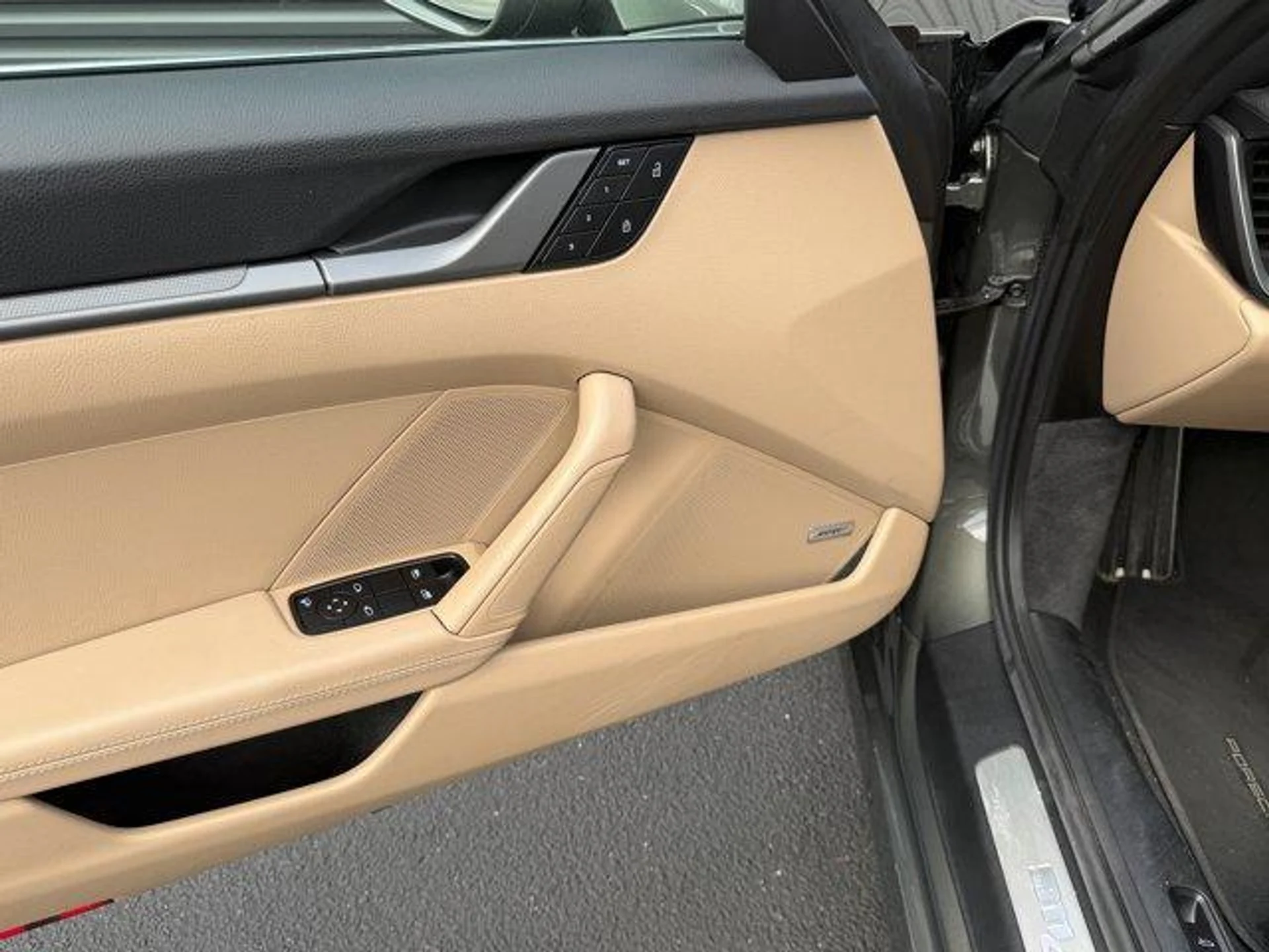 mph016_196557404_pdpf7_Raf_J8f_Yf8o_XQYT_33_Ped_Lqc_fd7f524101