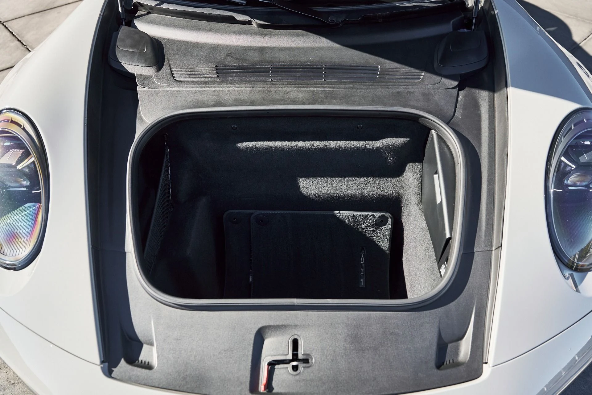 mph016_1967731316_Used_2021_Porsche_911_Turbo_S_1768868899_2ef2ecd6d4