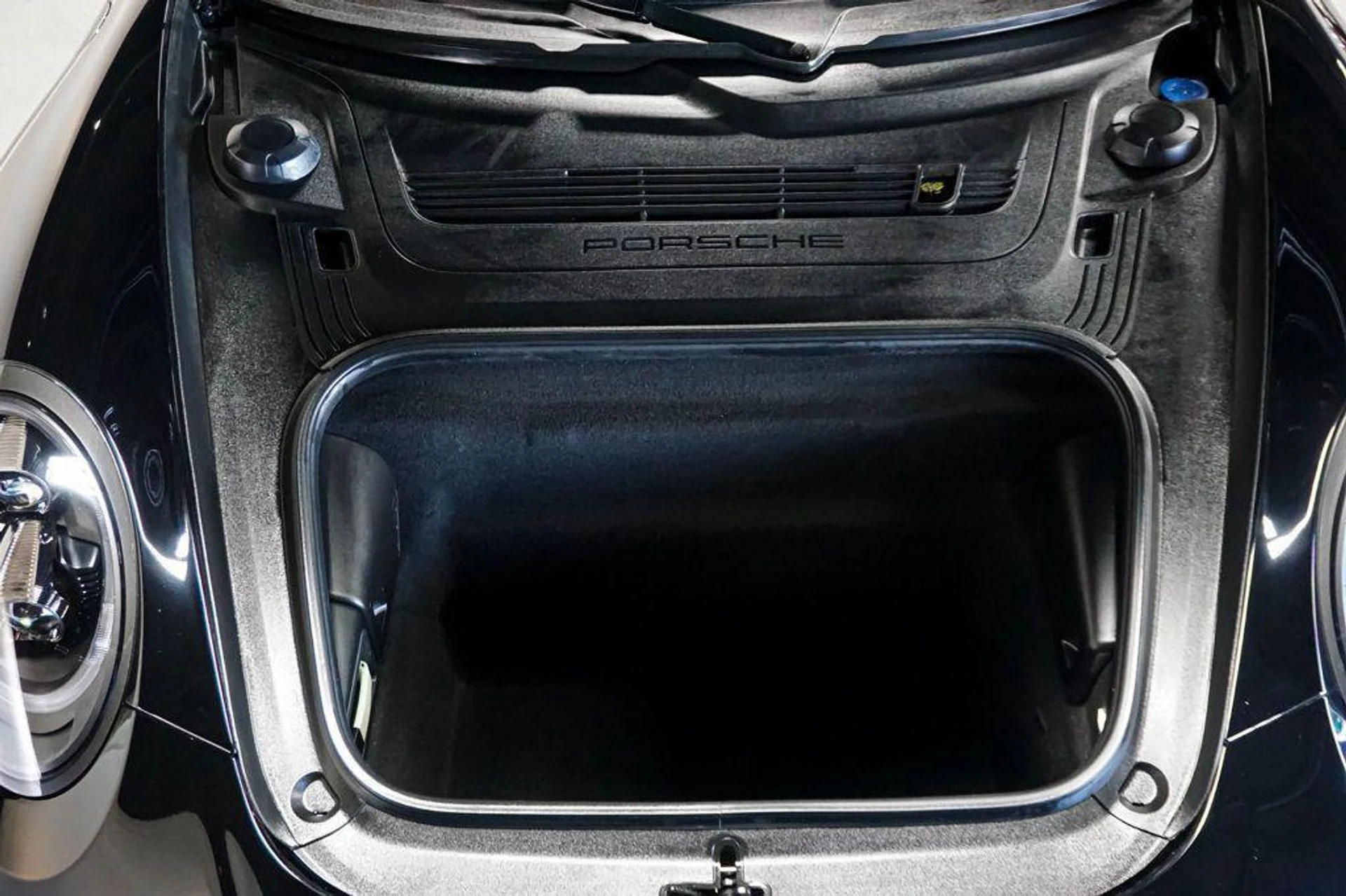 mph016_1971085704_L9w3_WV_v_Zr5g_B_Td_RME_Swa_FH_Qy_Ow_2729fc35c2