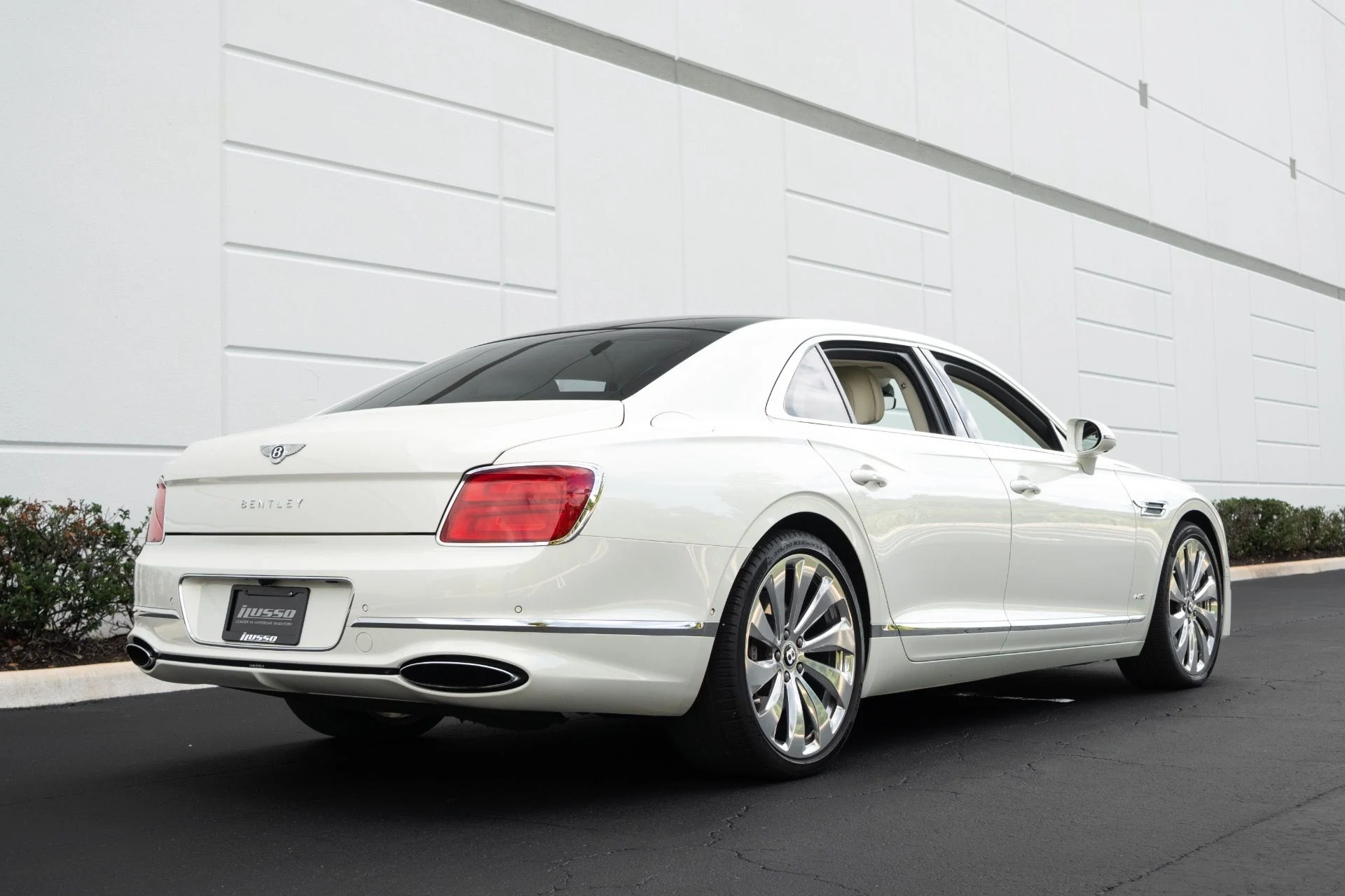 mph016_1976731255_Used_2021_Bentley_Flying_Spur_W12_1764866483_31120b80c0