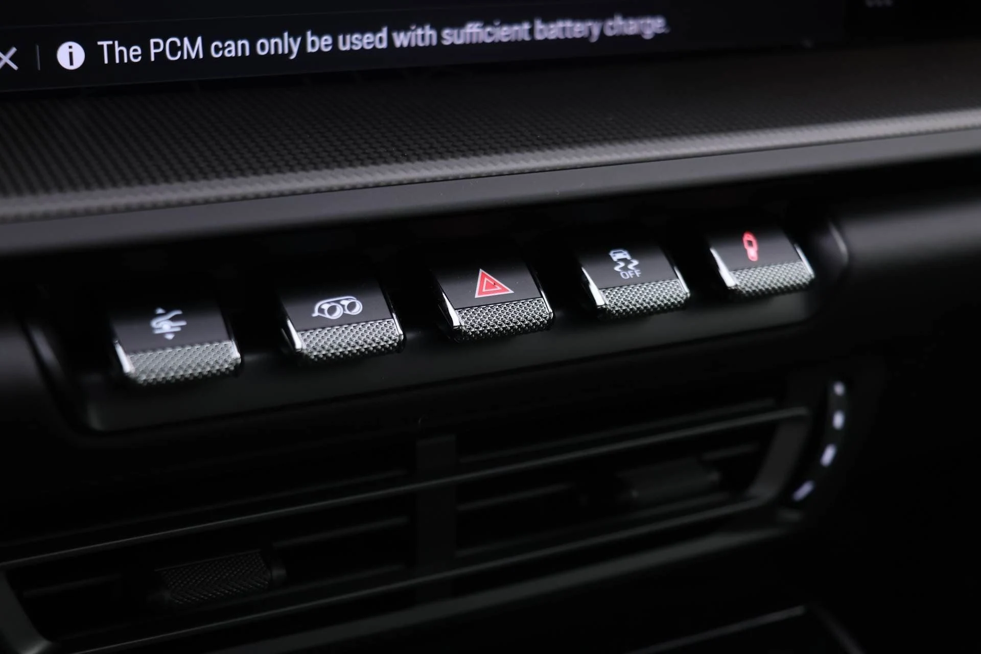 mph016_197747081_bbc52c50d80a46eeef996e49491ced6d_94bf37ae8a