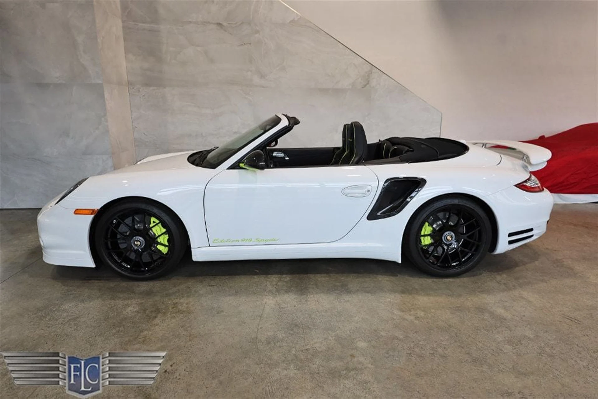 mph016_1984034991_used_2012_porsche_911_turbocabriolet_9689_23013530_17_1024_cf591f831c