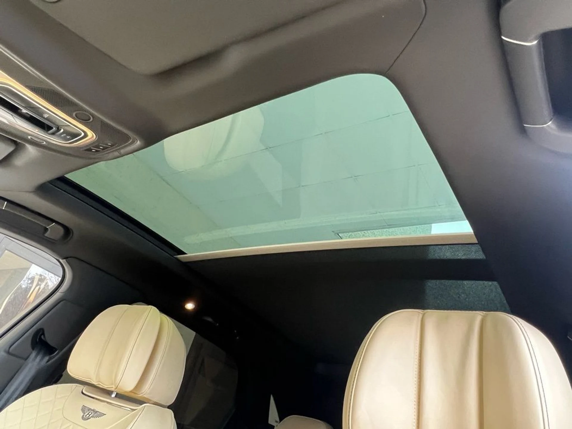 mph016_1985354298_71feade7a33832c5fe073d5f15784c85x_85012ee0cd