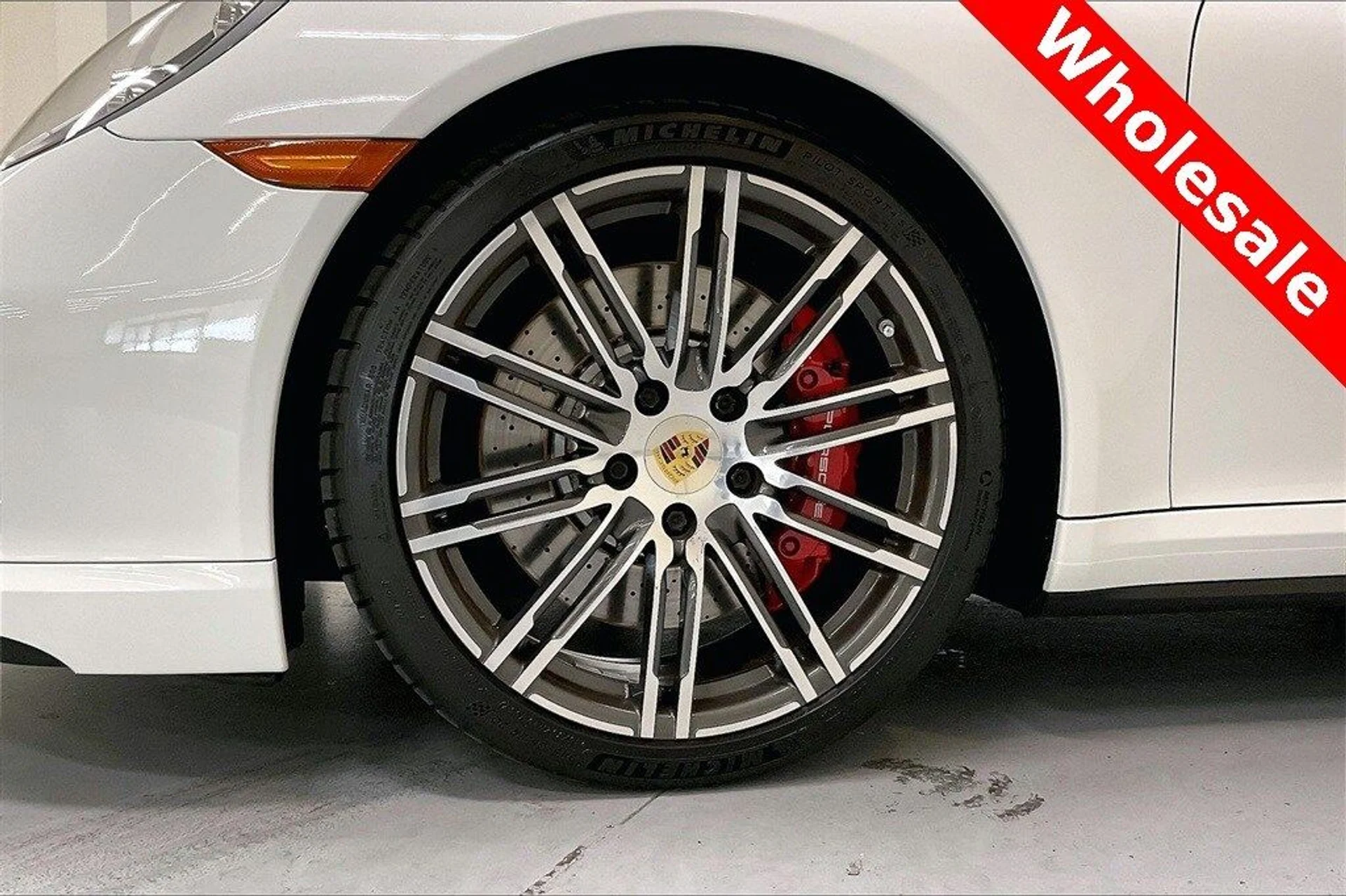 mph016_1986141441_4def1fbb79a2808eca02c922843e4121x_47482bb1a8