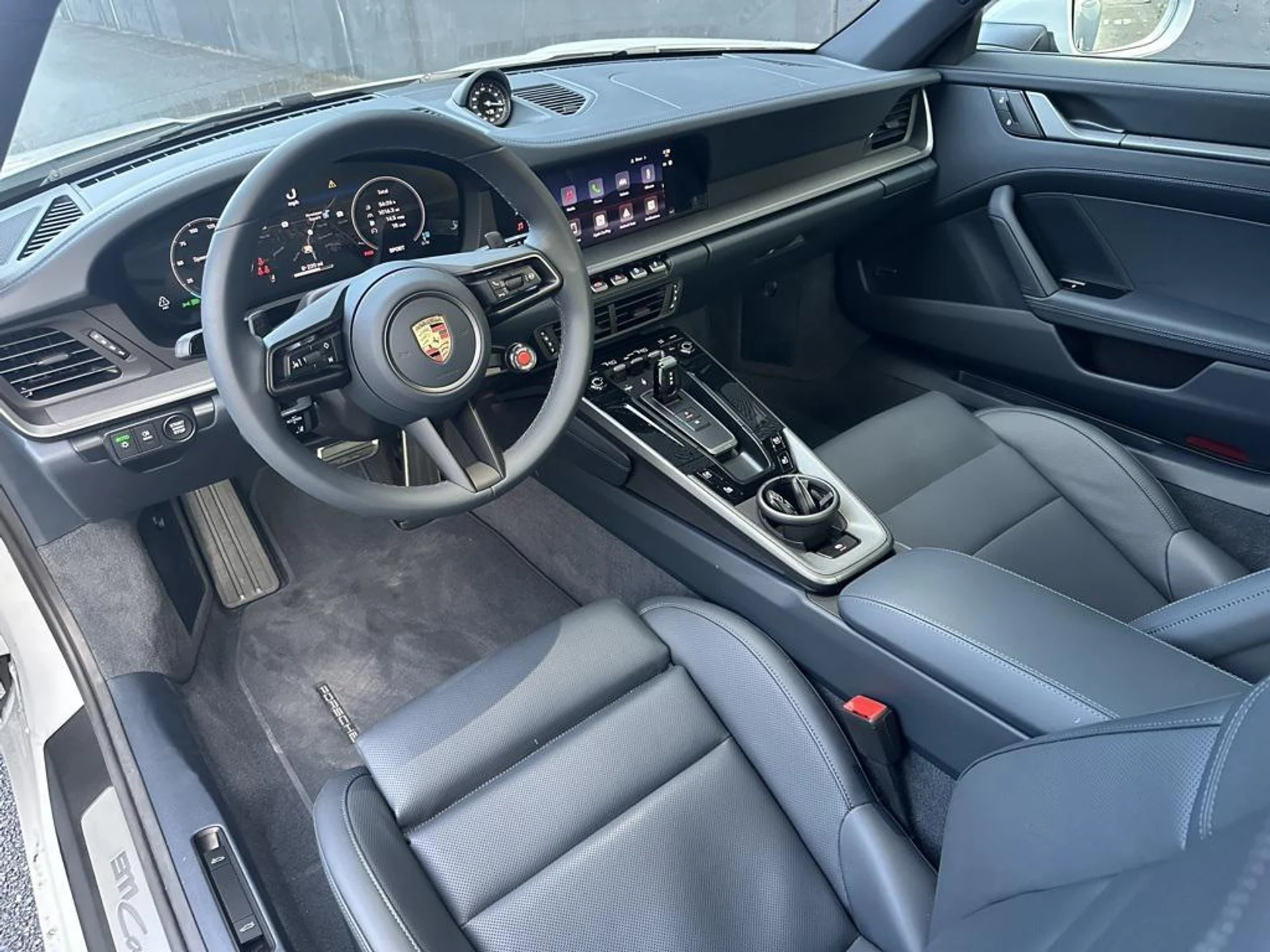 mph016_1989291394_x_Jcs37_Qj_RDR_Se_GEY_0_G7a_Xb_Vf_EKM_3d0de5626d