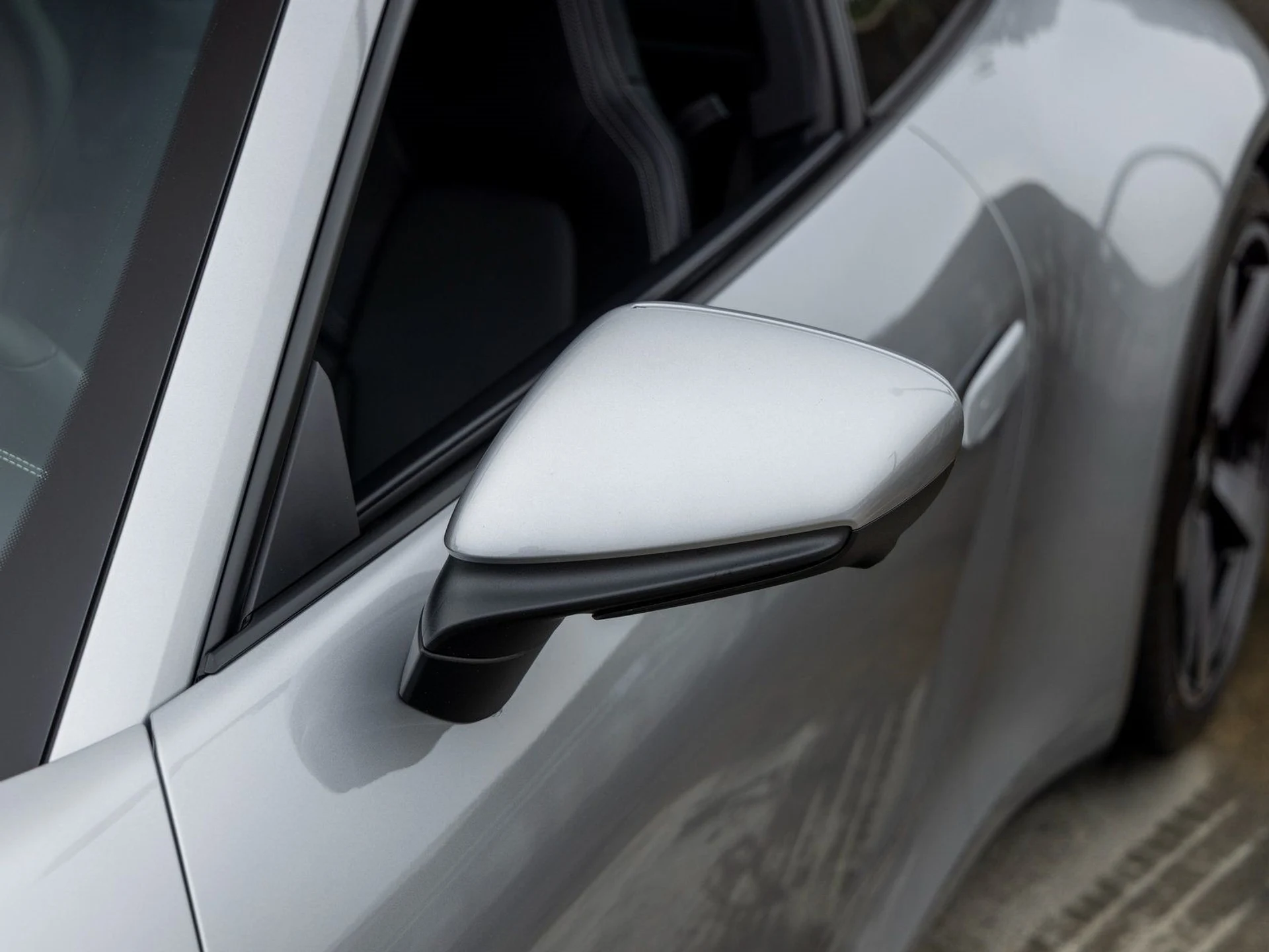 mph016_1993504509_17_8e07b4784b