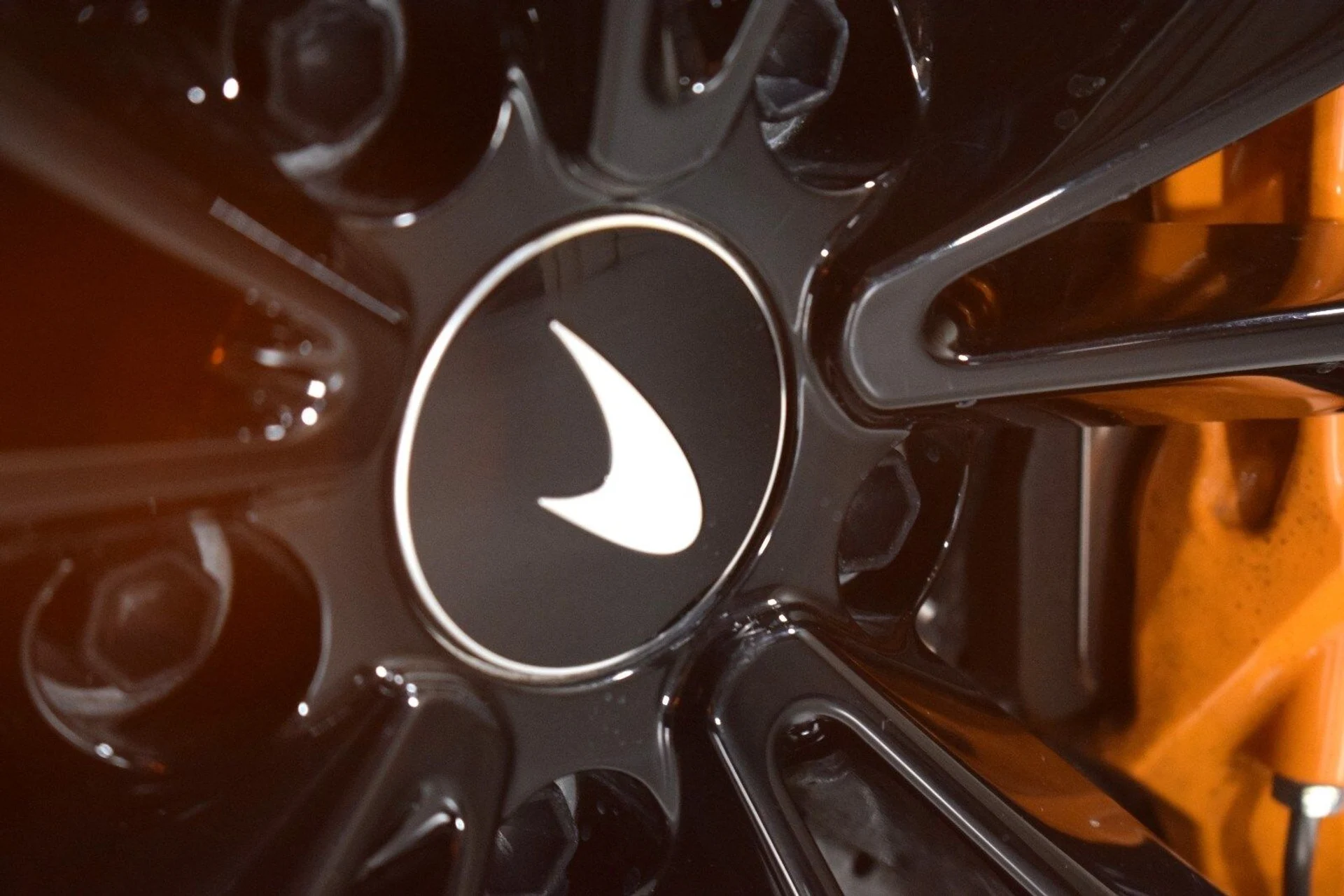 mph016_200151549_217526ab1d9de36fece27f9824c78f0ax_bab6ea1532