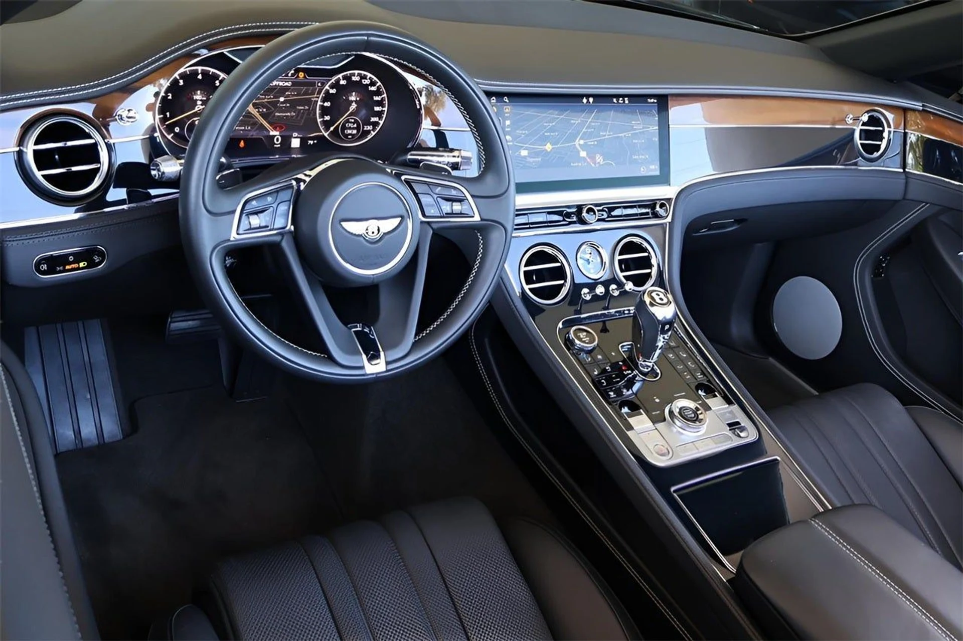 mph016_2002831709_17_e10c9161d9