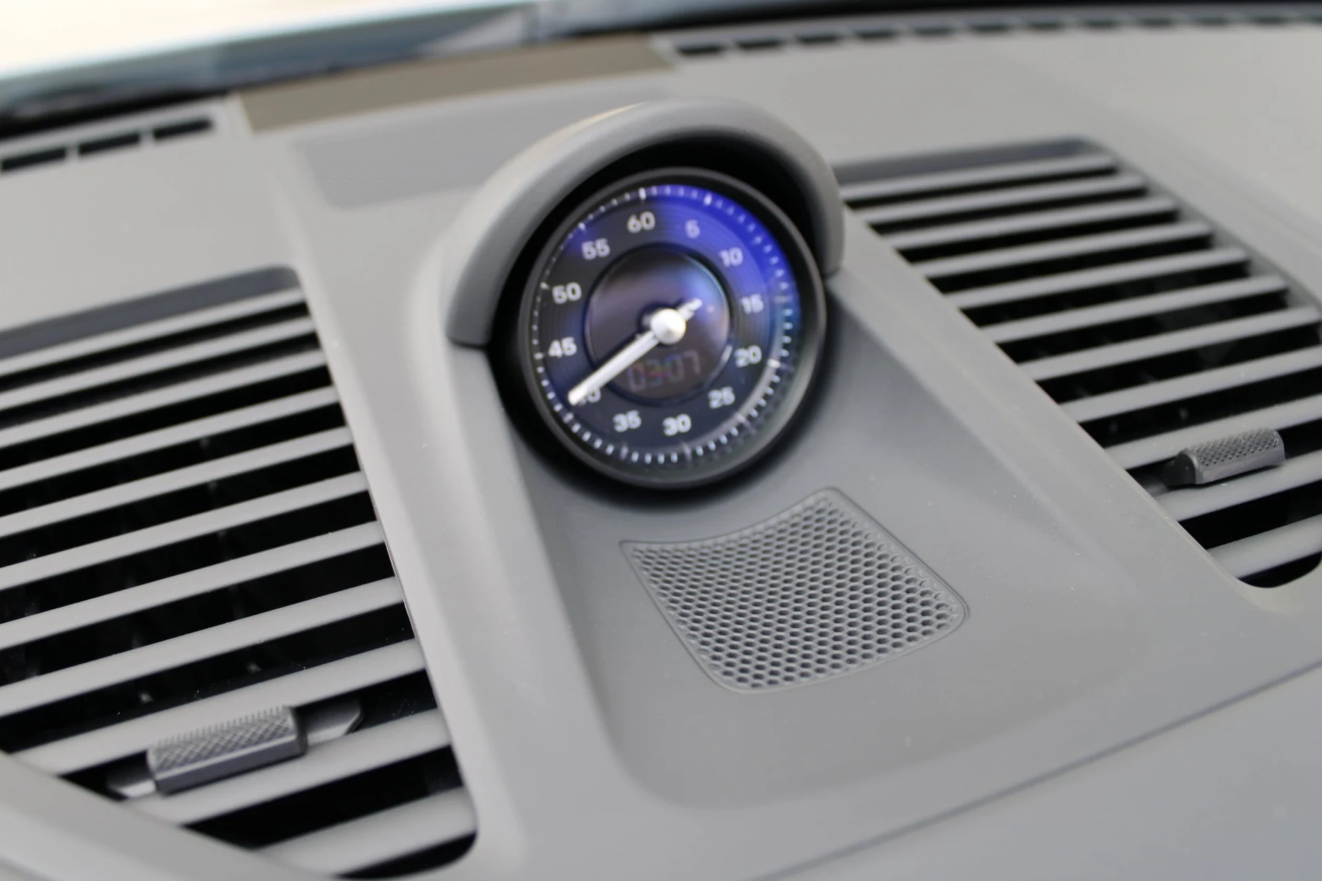 mph016_2003781413_14e1003278f66bb0bdb0d22eb3695528x_8d13ed328f