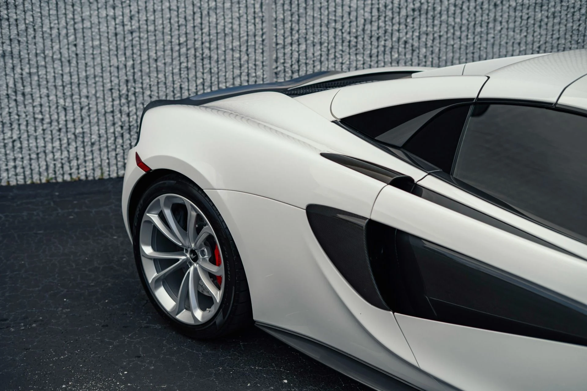mph016_2007659405_Used_2019_Mc_Laren_570_S_Spider_1779318587_87a0def9f9