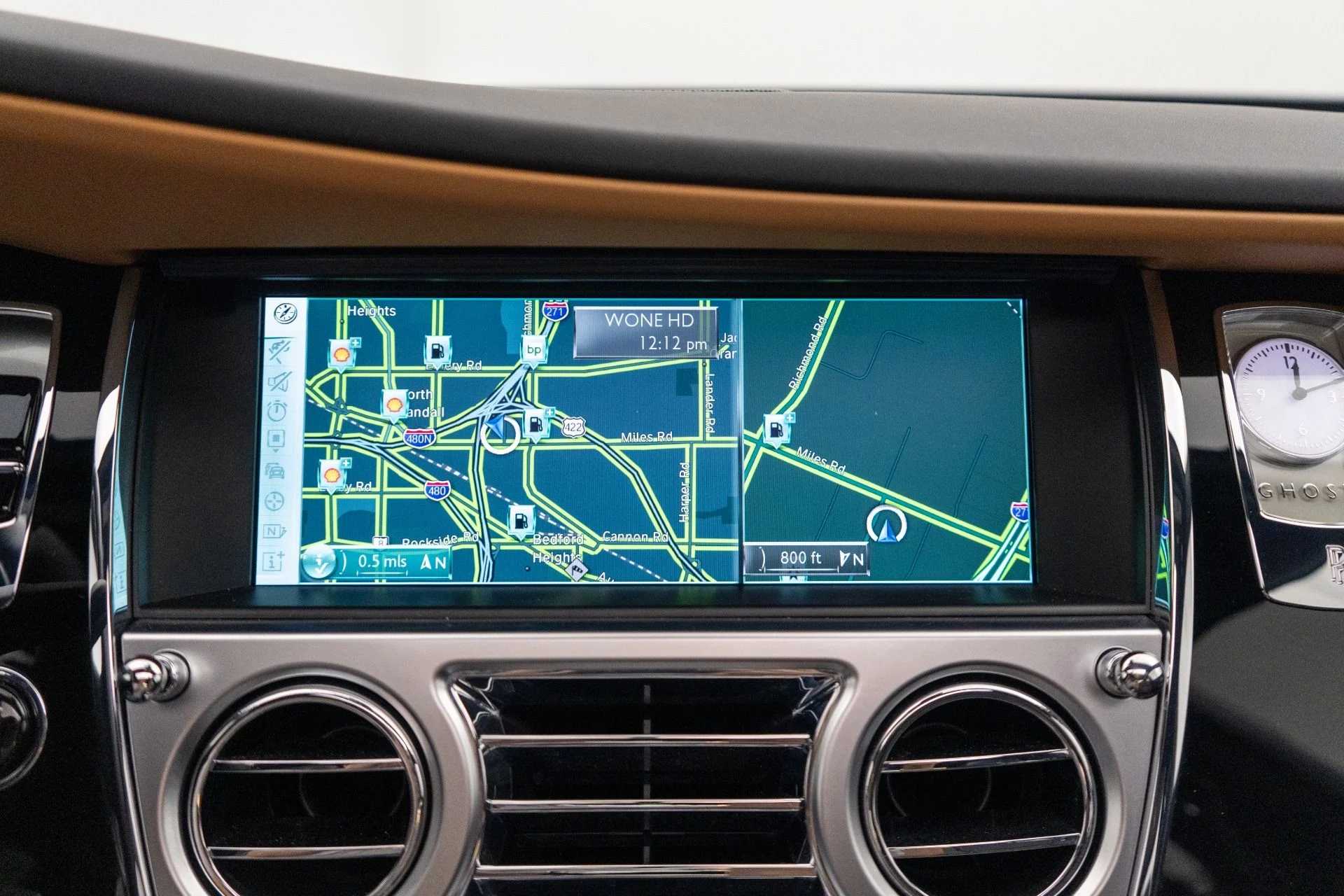 mph016_2009488595_Used_2017_Rolls_Royce_Ghost_Extended_Wheelbase_393_K_MSRP_Two_Tone_Paint_Rear_Chiller_1774532559_db77b9736f