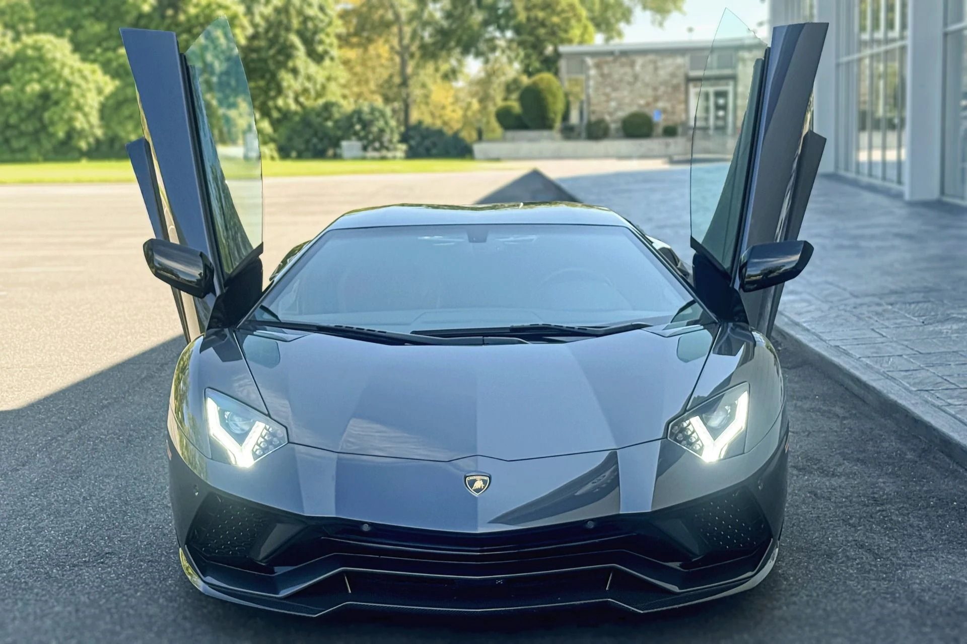 mph016_2011947619_Used_2018_Lamborghini_Aventador_S_LP_740_4_S_1758017826_4596a35755