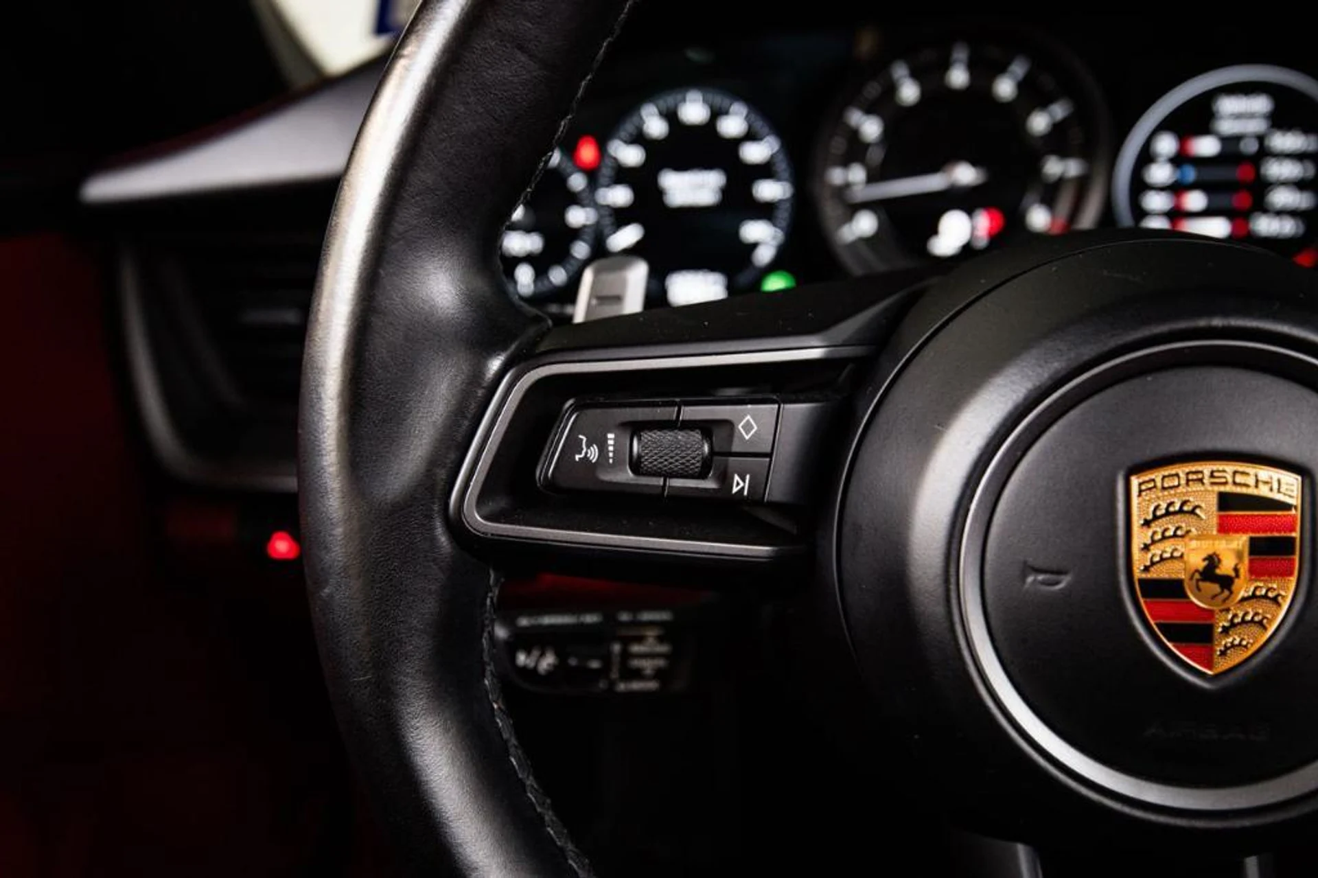 mph016_2012172740_ml_KU_Rz_Z9l_XY_Oo_O0_Ow_DI_Xlm_Li_J_Sc_9b7e8f37ce