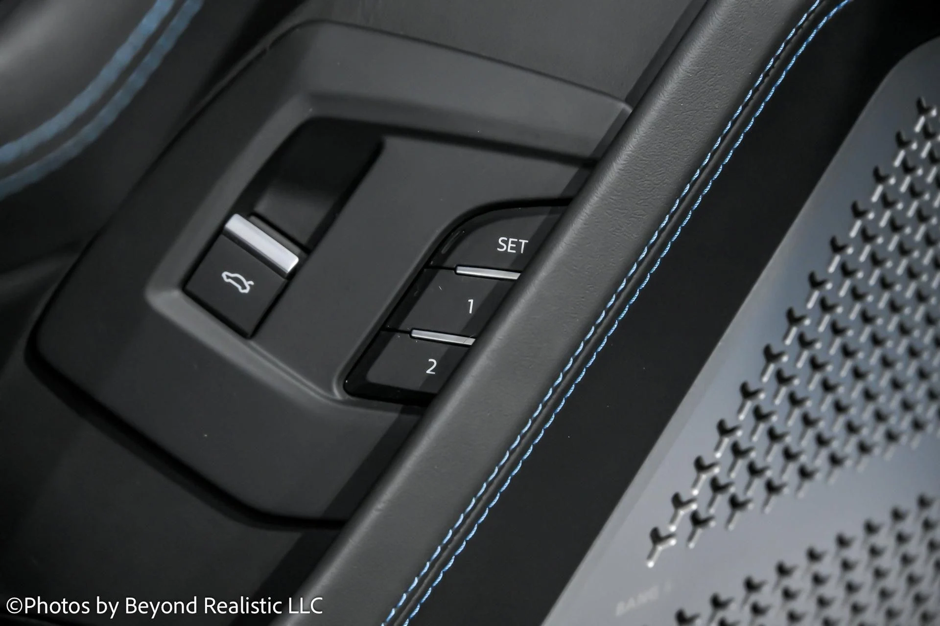 mph016_2018057739_Used_2023_Lamborghini_Urus_S_1766137474_c0f93e11ab