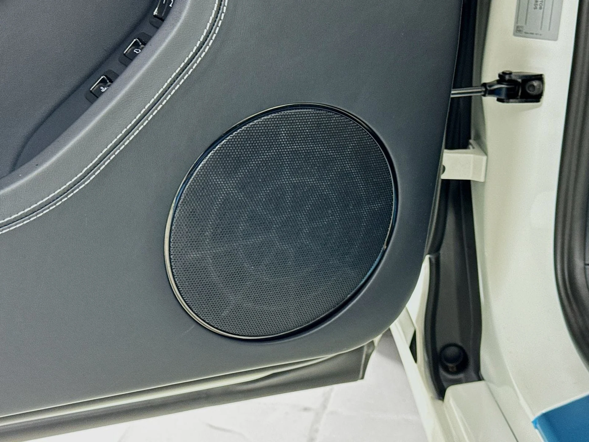 mph016_2018946505_4544b495cb0130d7a5f0fad215468a48x_9be68fd66e